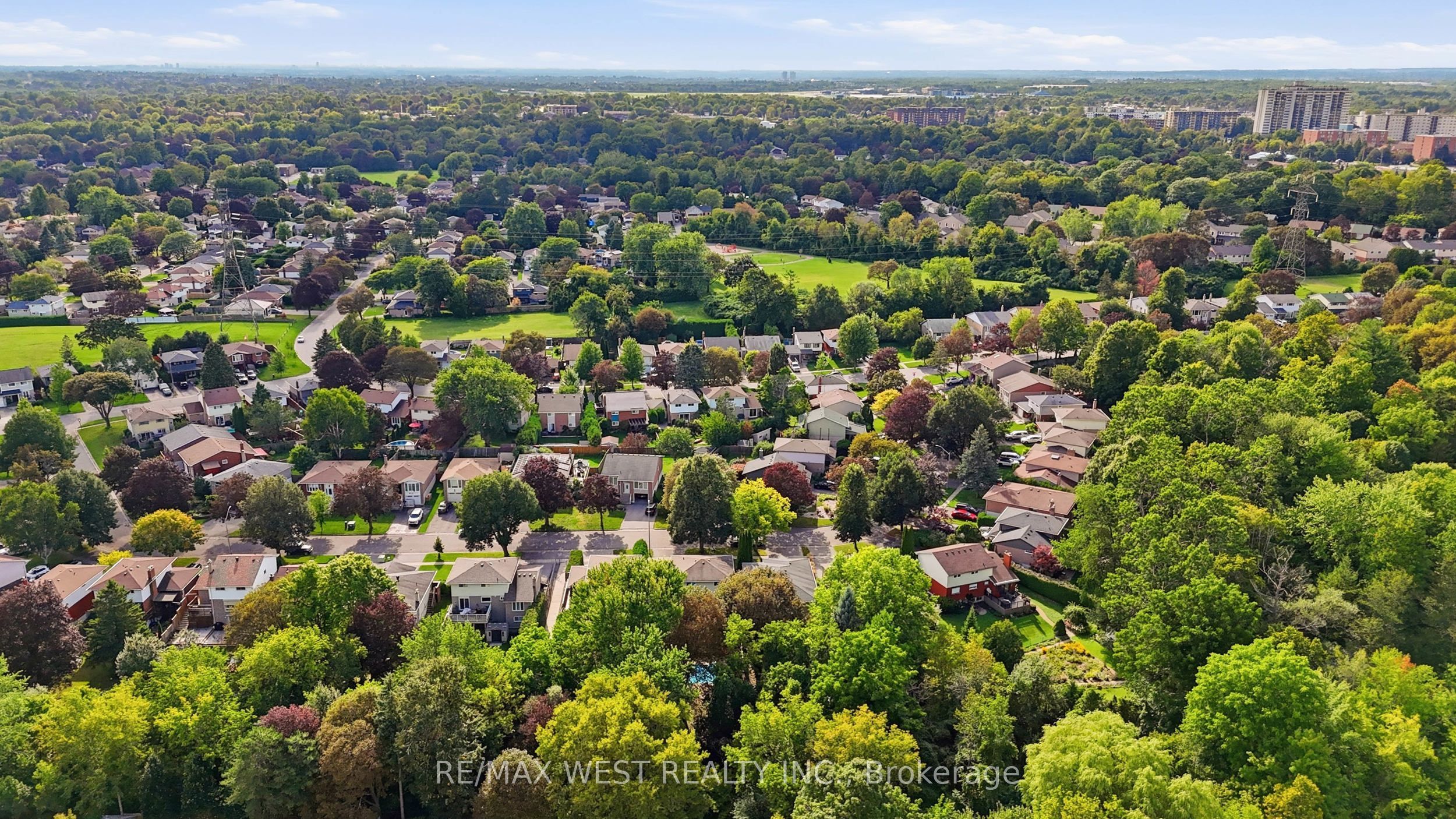 441 Paddington Crescent Property Photo 44