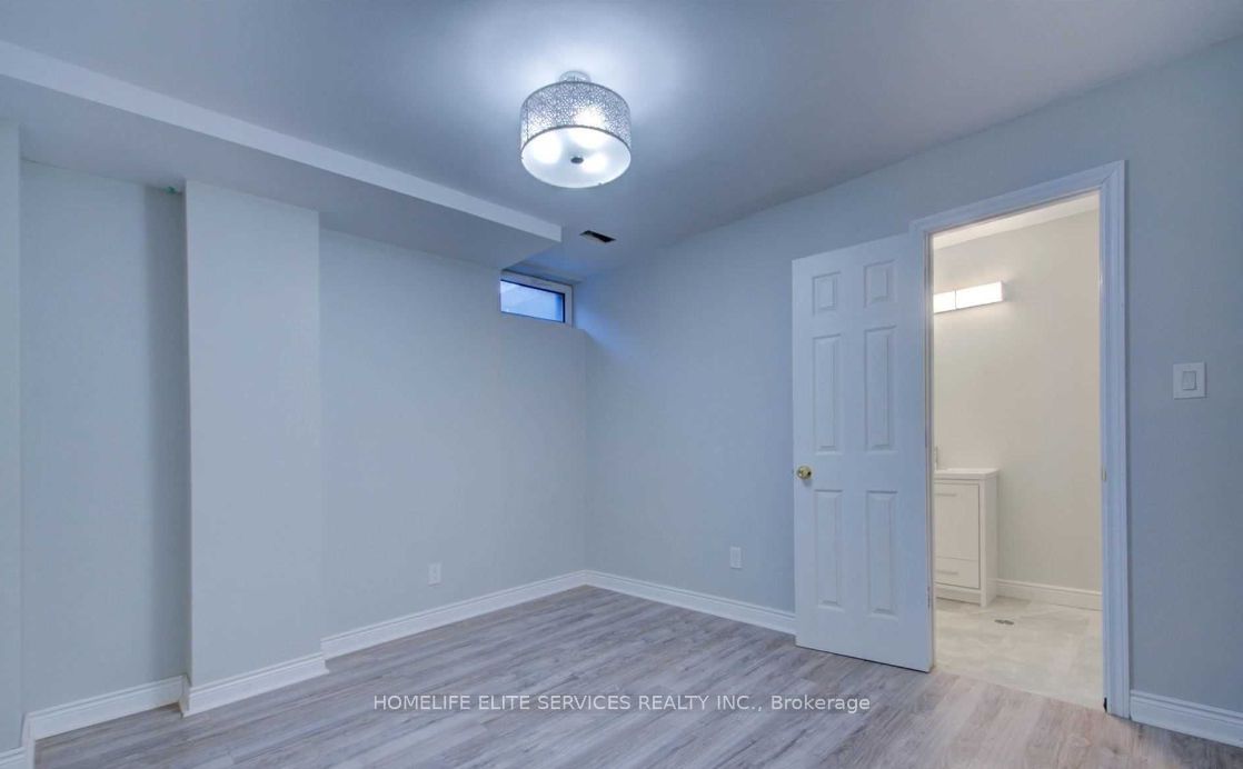 764 Meadowvale Road Bsmt Property Photo 10