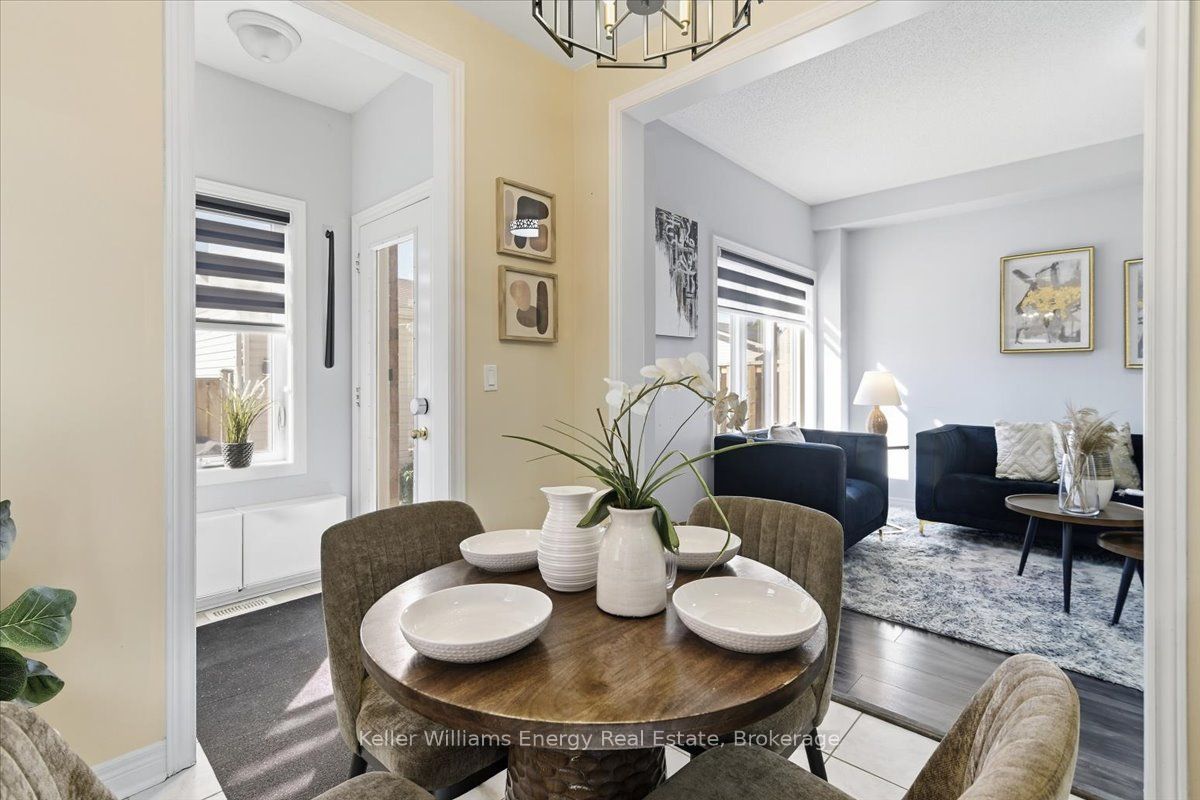 2464 Earl Grey Avenue Property Photo 10