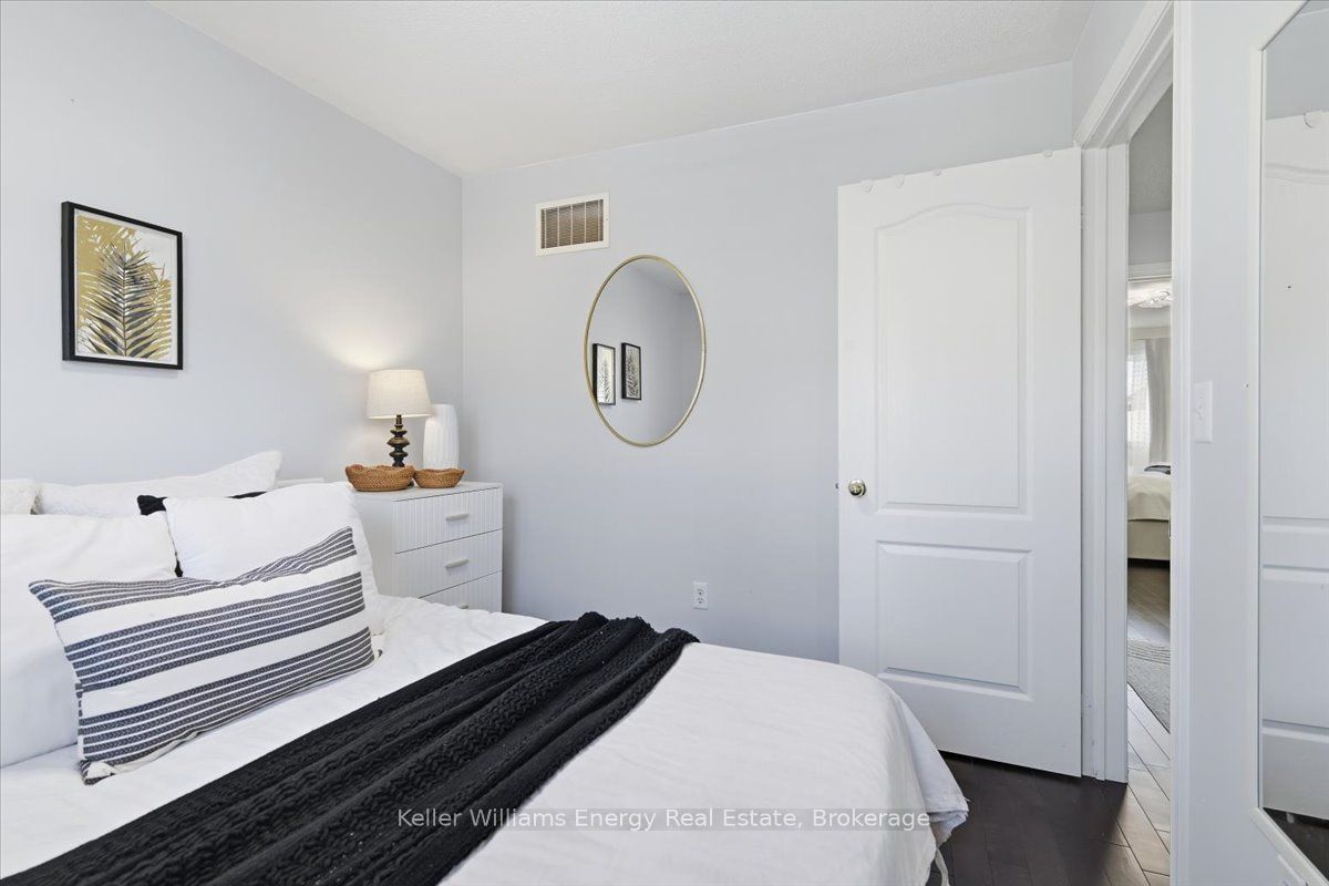 2464 Earl Grey Avenue Property Photo 20