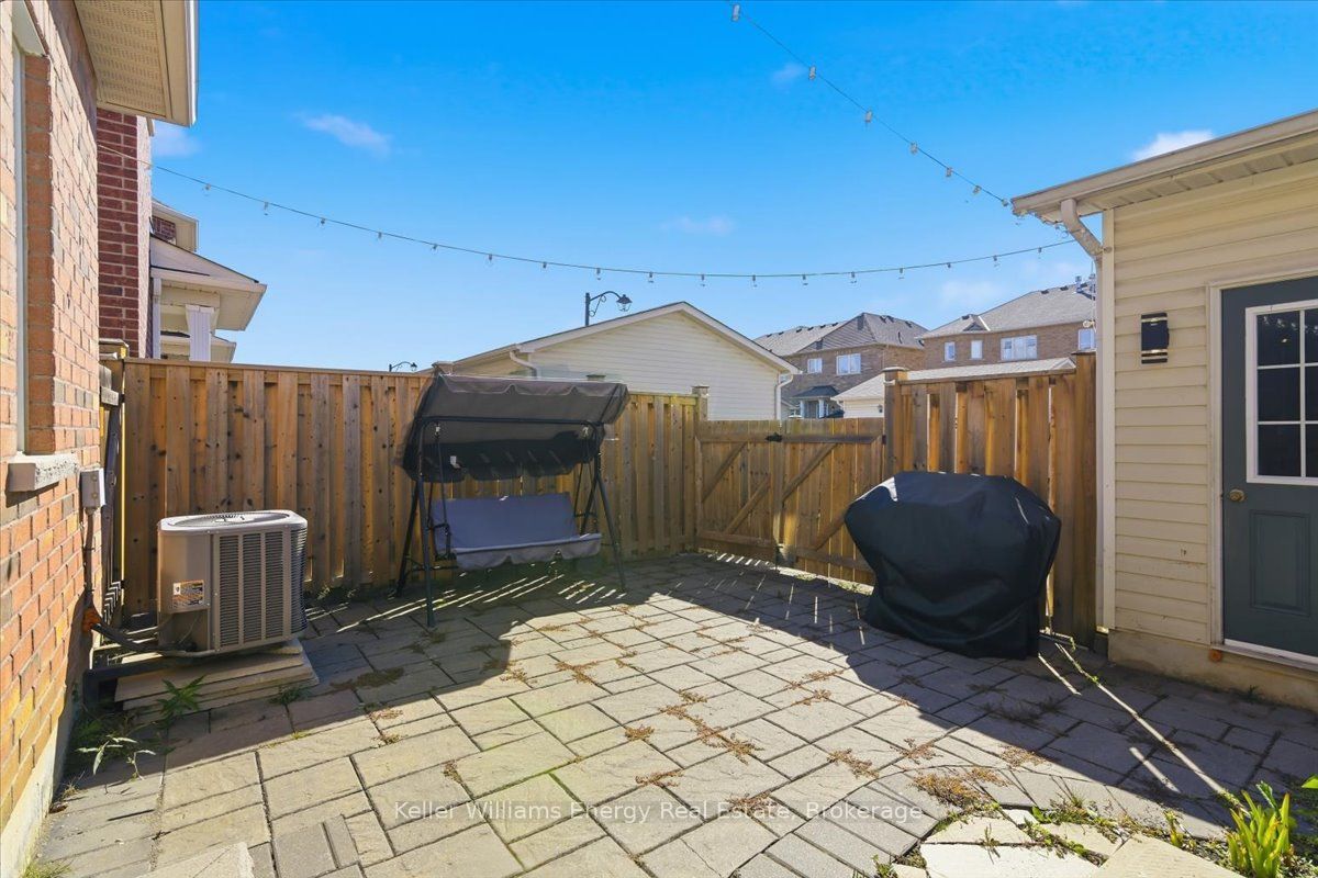 2464 Earl Grey Avenue Property Photo 25