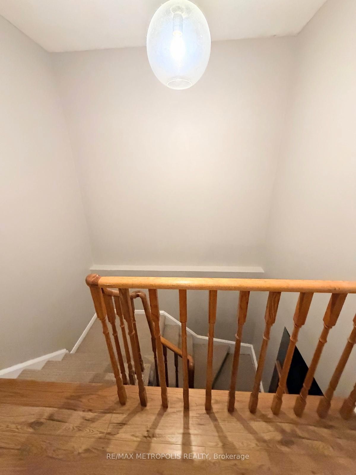 85 Barnes Drive Main Property Photo 10