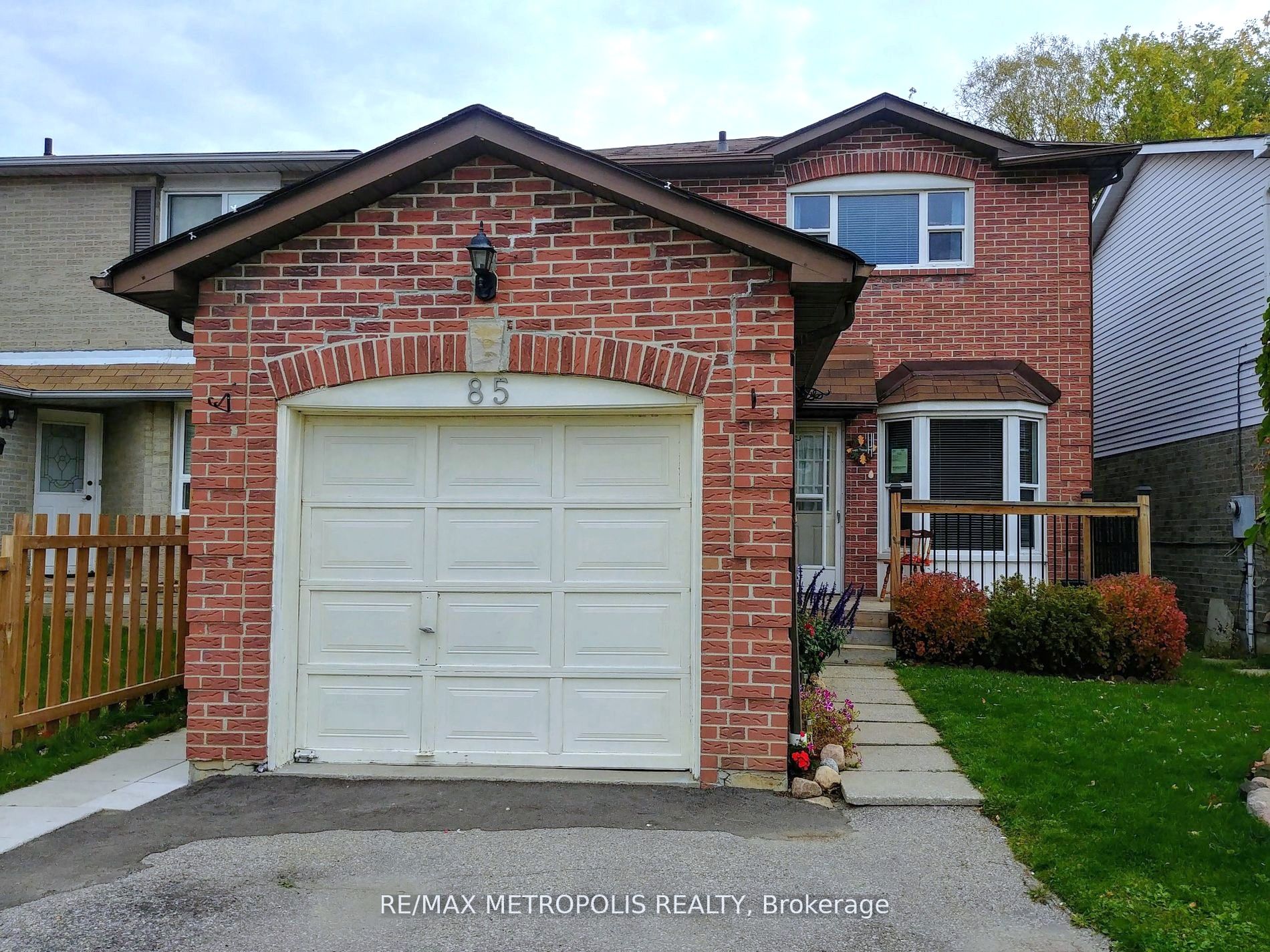 85 Barnes Drive Main Property Photo 24