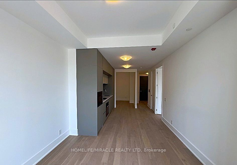 800 Broadview Avenue 404 Property Photo 10