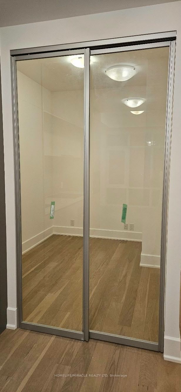 800 Broadview Avenue 404 Property Photo 17
