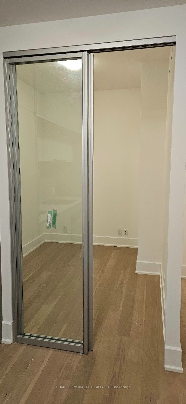 800 Broadview Avenue 404 Property Photo 18