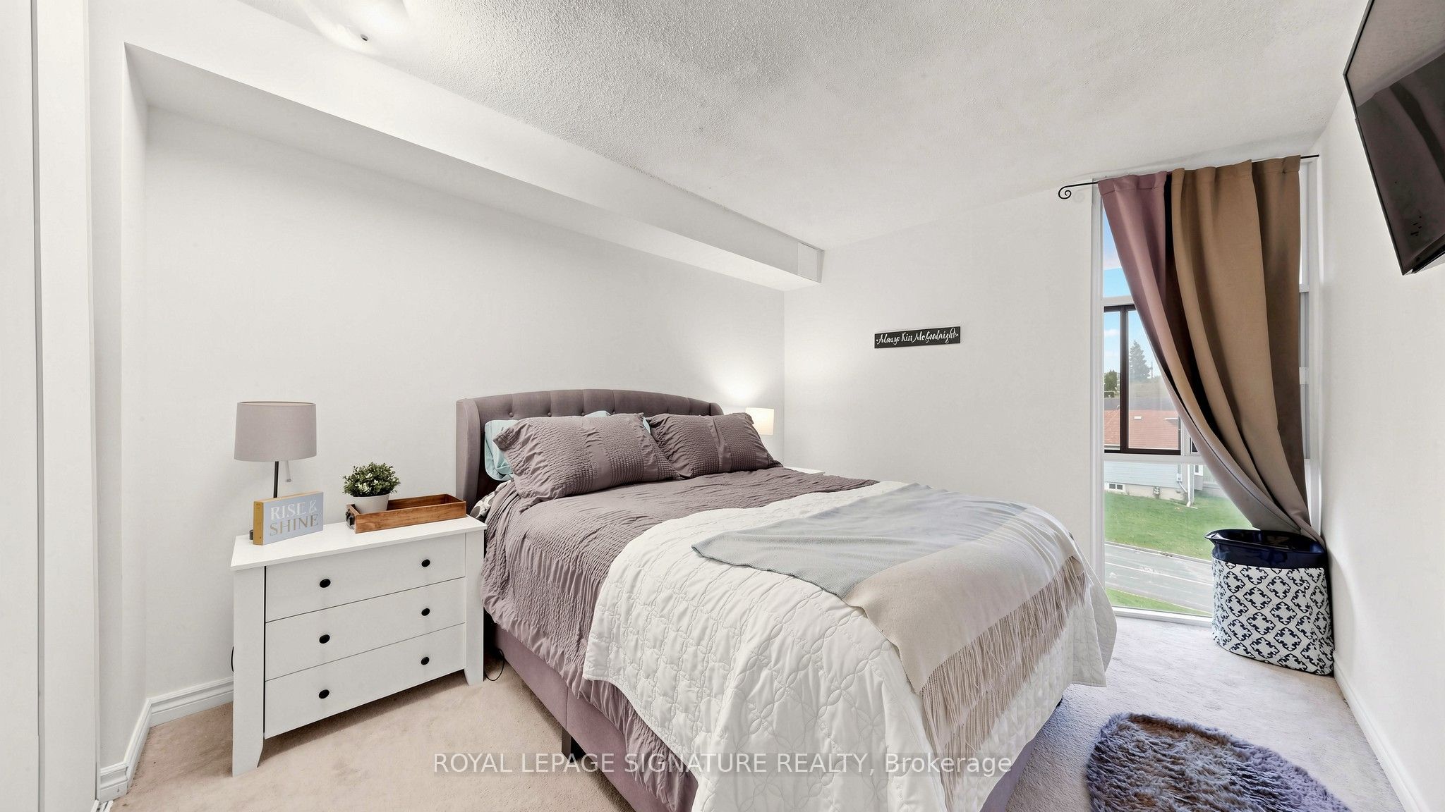 454 Centre Street S 402 Property Photo 17
