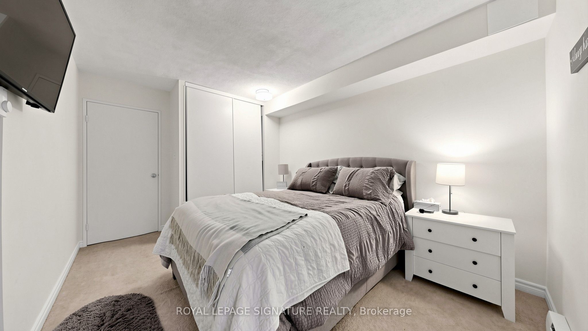 454 Centre Street S 402 Property Photo 18