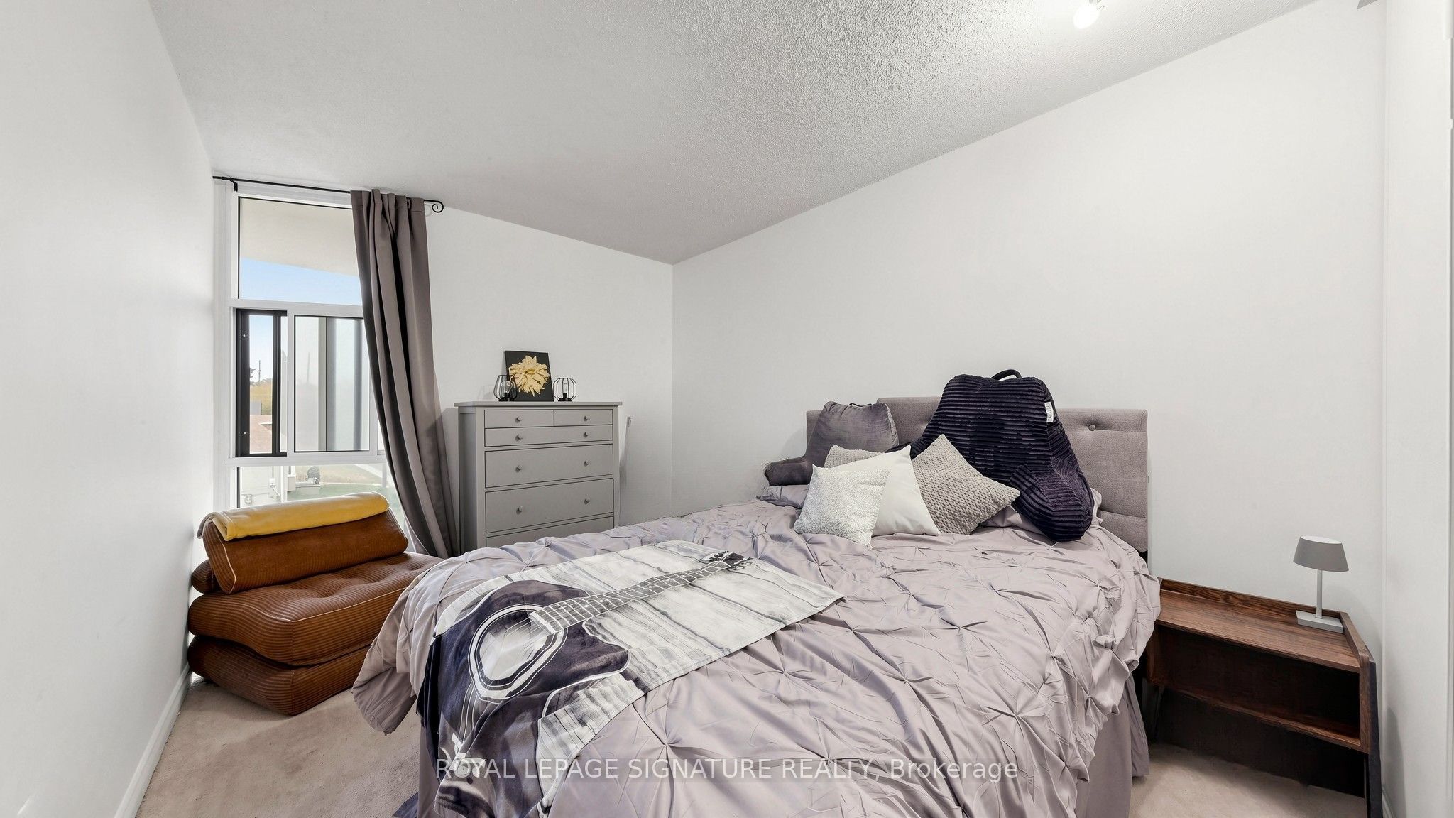454 Centre Street S 402 Property Photo 19