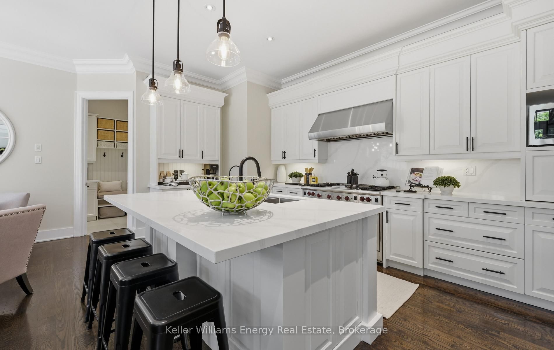 7 Woodington Court Property Photo 11