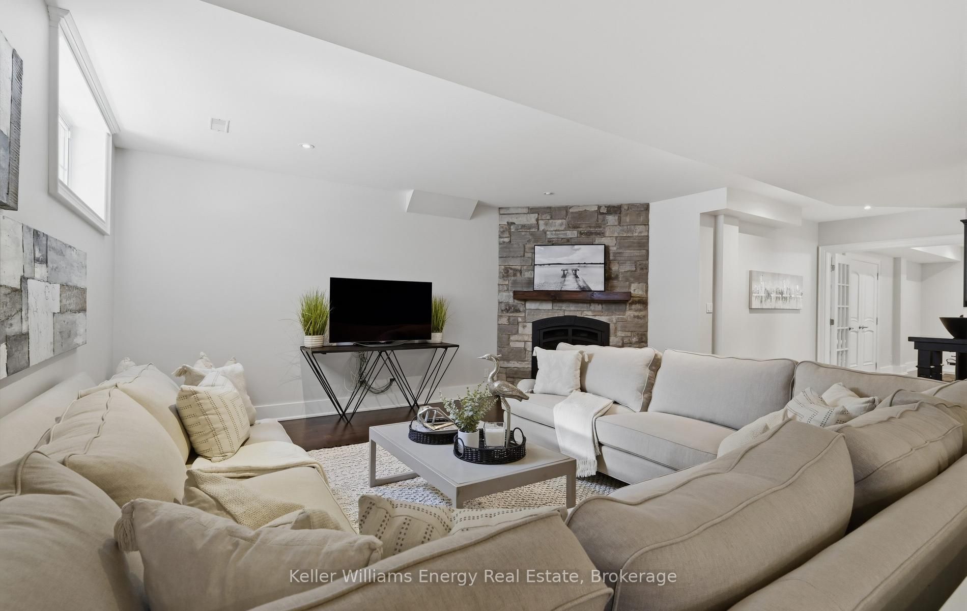 7 Woodington Court Property Photo 39