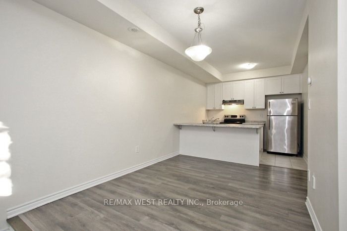 15 Heron Park Place 12 Property Photo 6