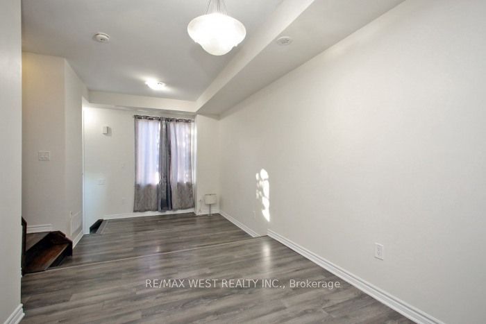 15 Heron Park Place 12 Property Photo 7