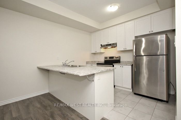 15 Heron Park Place 12 Property Photo 11