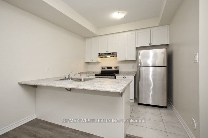 15 Heron Park Place 12 Property Photo 12