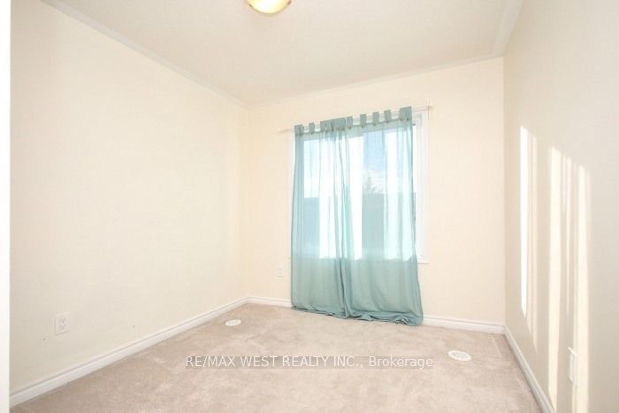 15 Heron Park Place 12 Property Photo 20