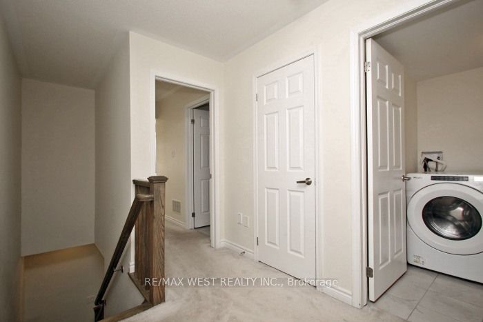 15 Heron Park Place 12 Property Photo 24