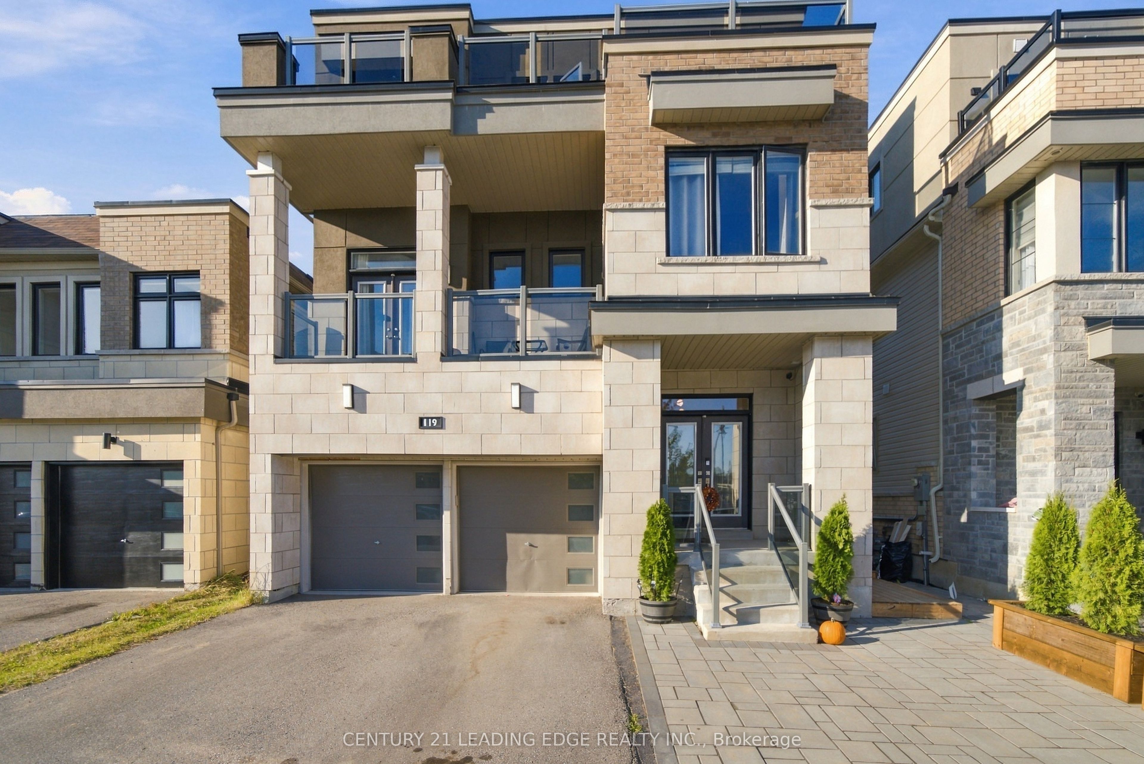 119 Yacht Drive Property Photo 1