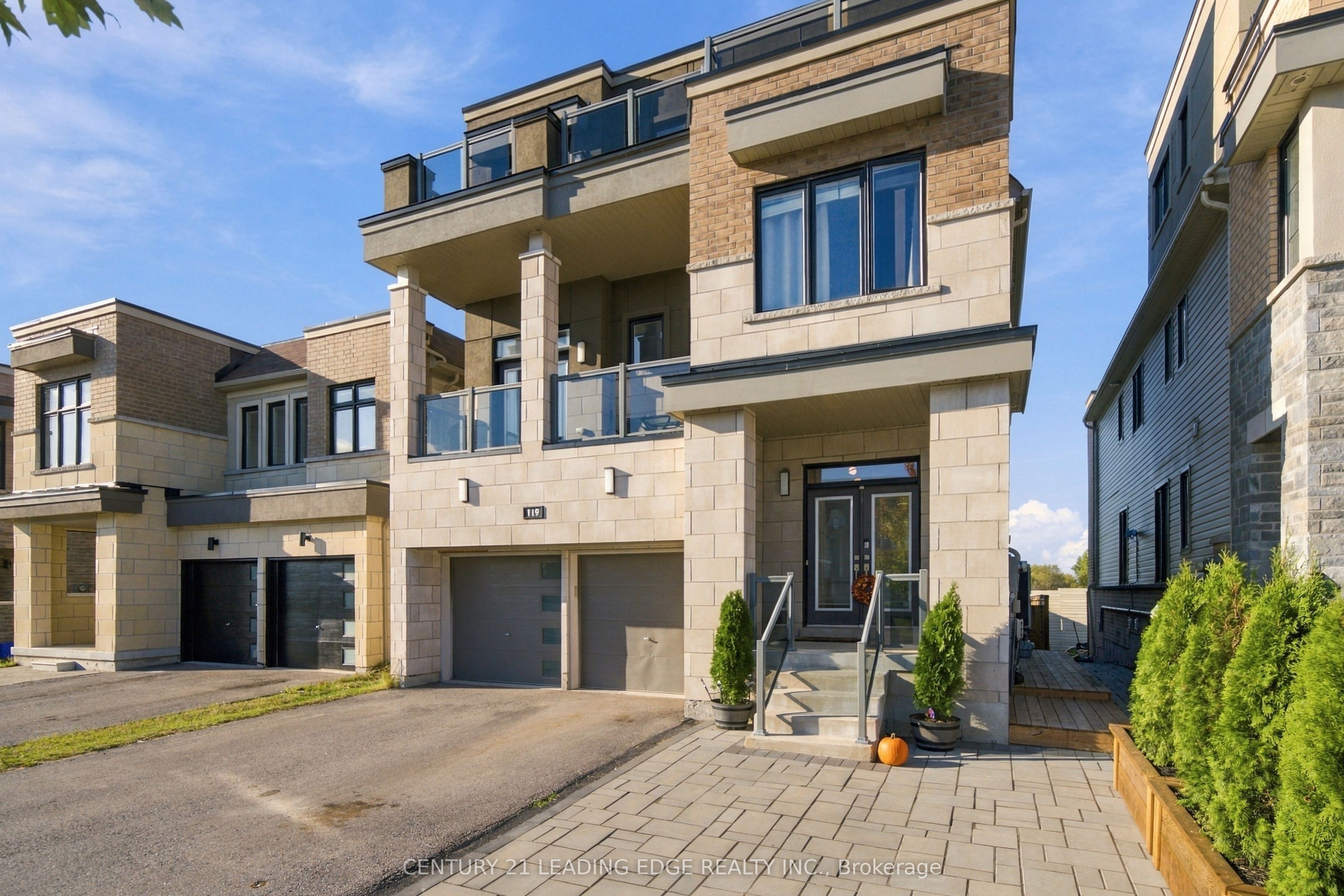 119 Yacht Drive Property Photo 3