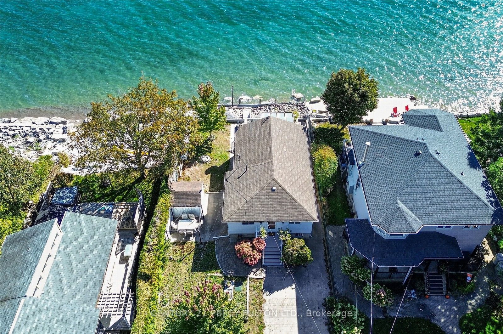 135 Cedar Crest Beach Road Property Photo 3
