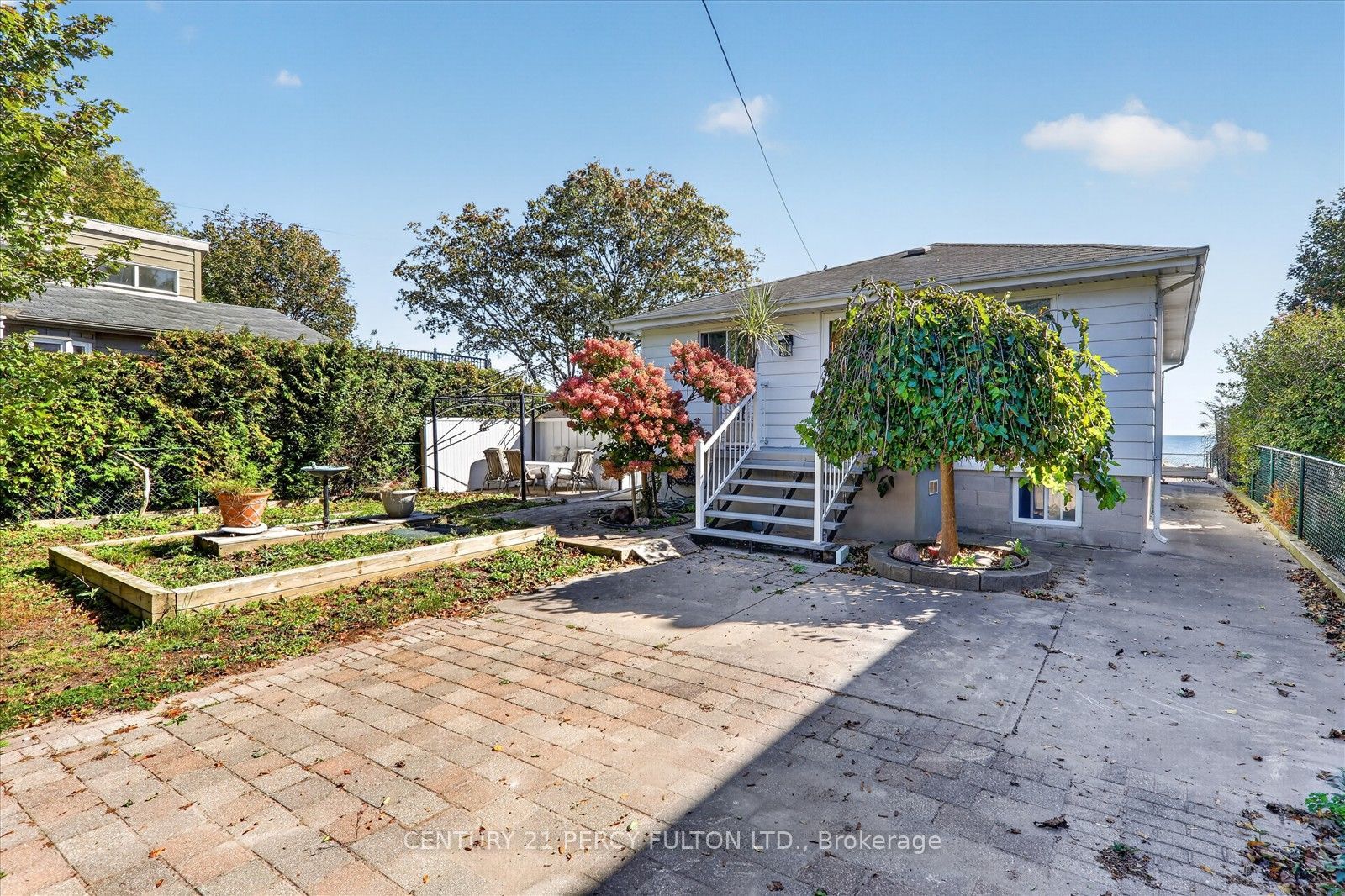 135 Cedar Crest Beach Road Property Photo 7