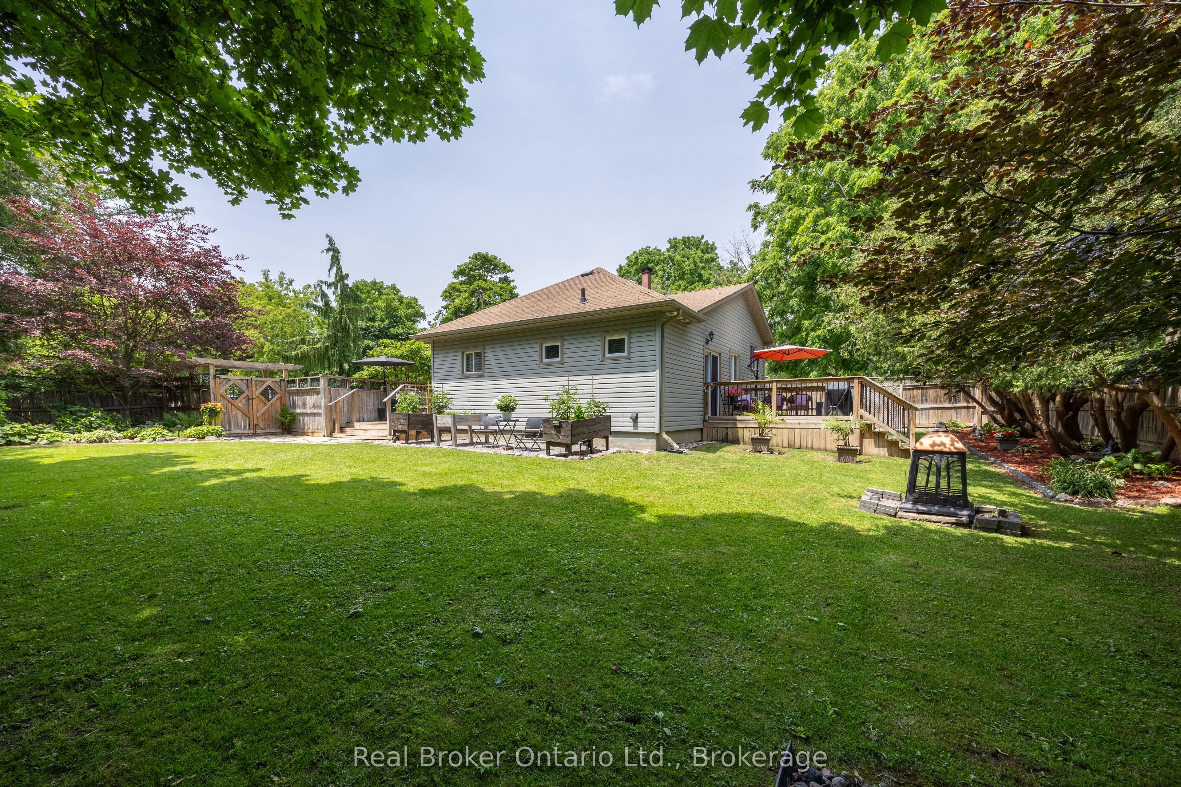 45 Centre Street Property Photo 1
