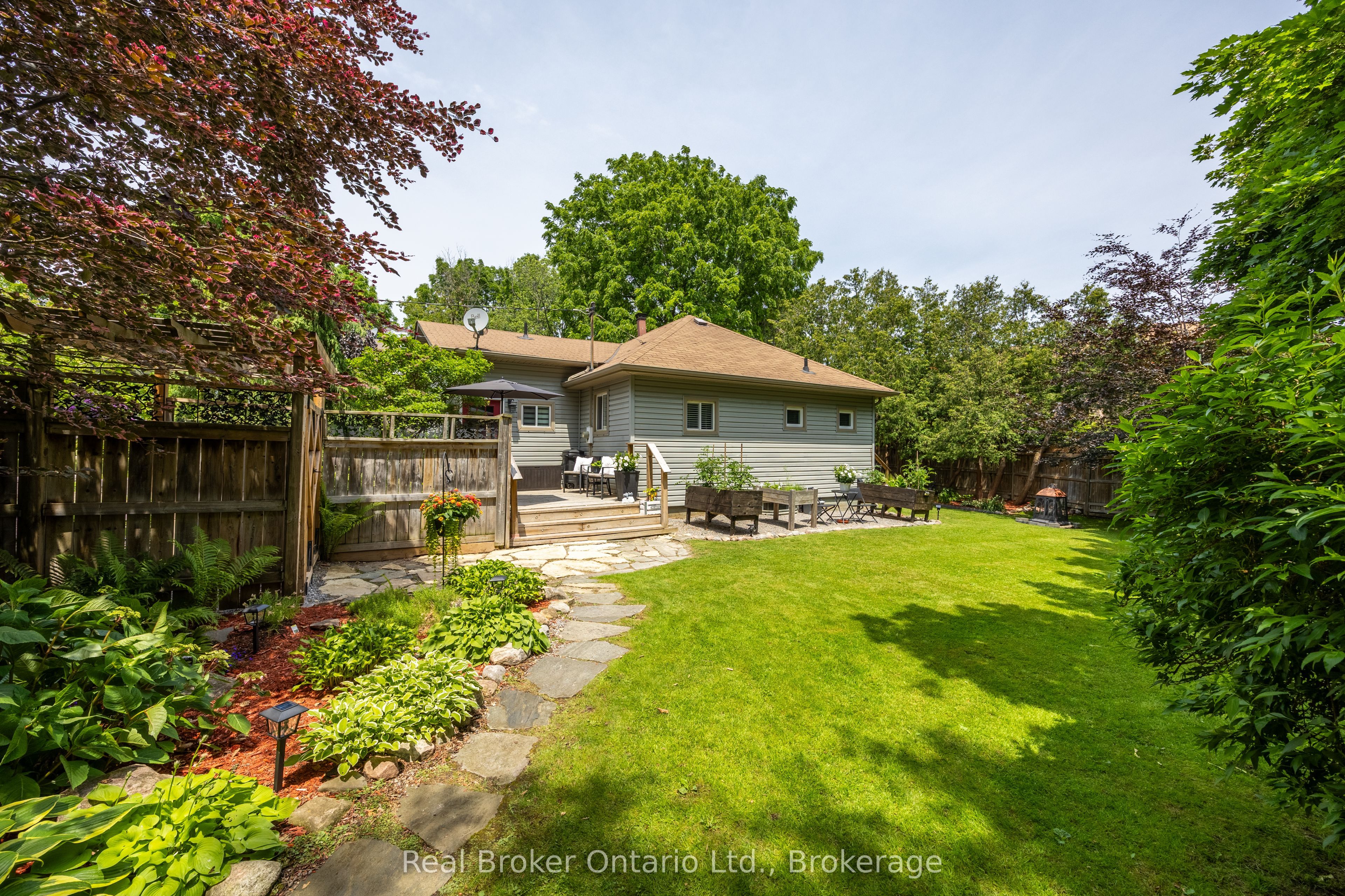 45 Centre Street Property Photo 2
