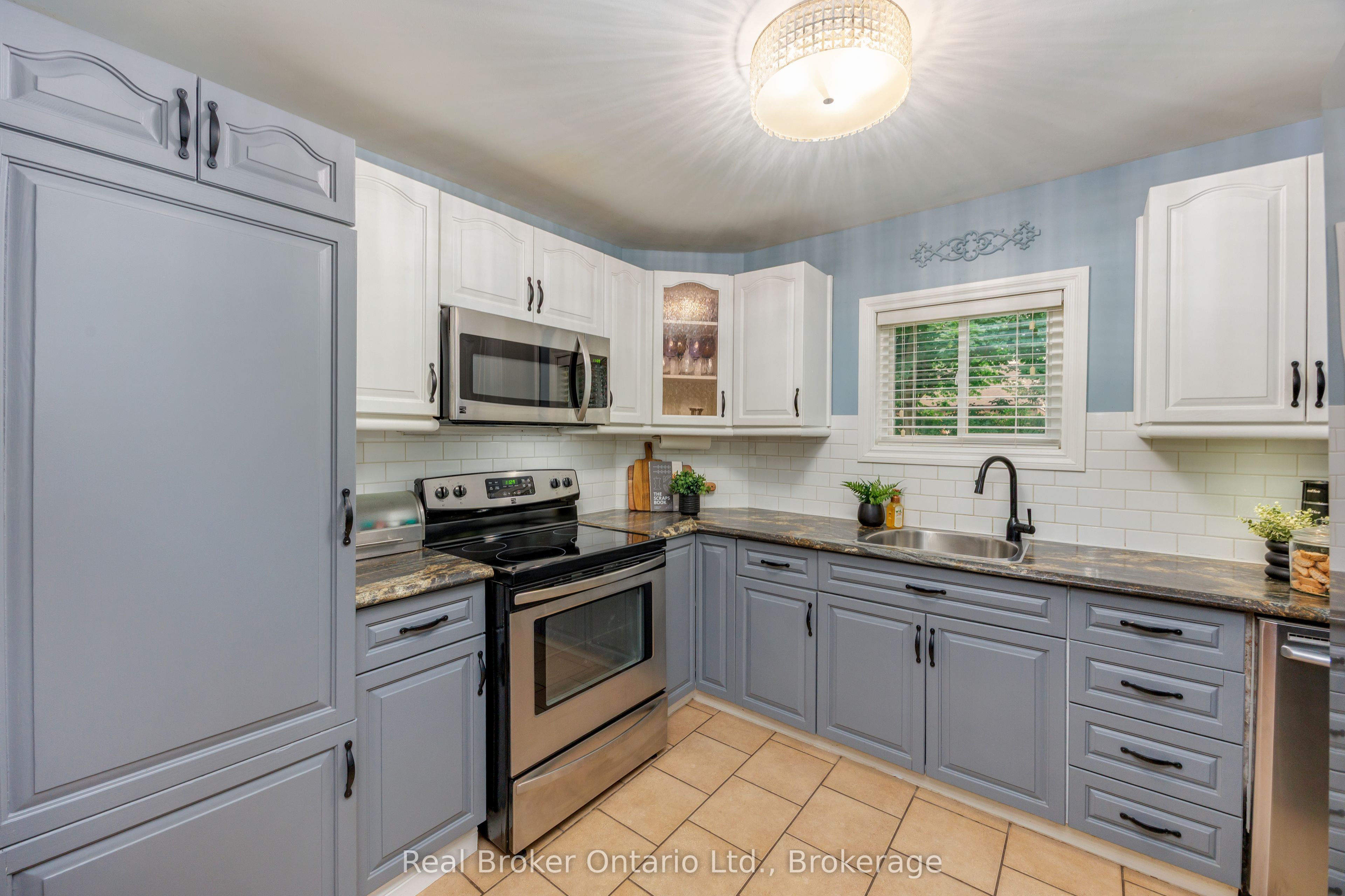 45 Centre Street Property Photo 17