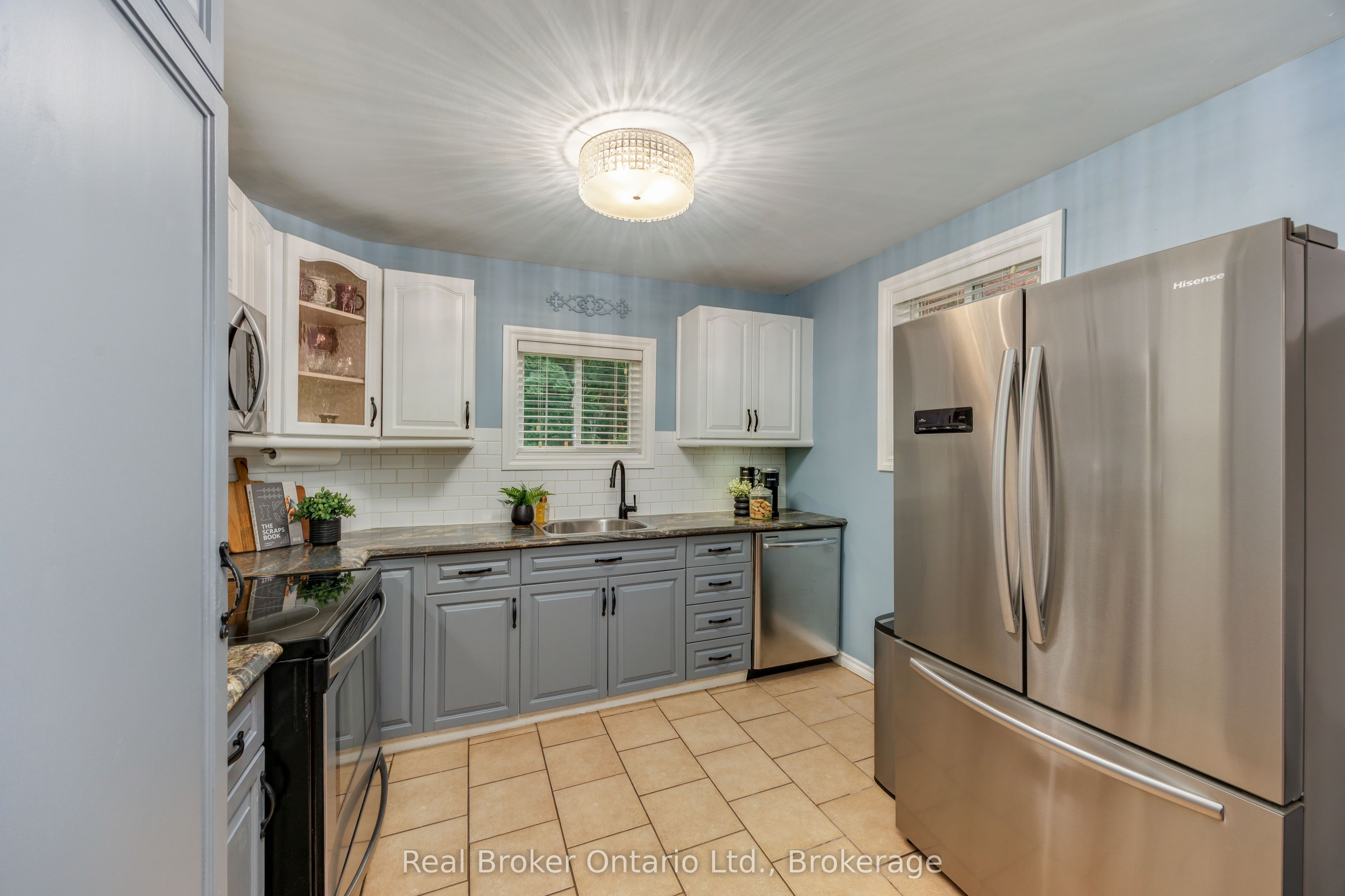 45 Centre Street Property Photo 17