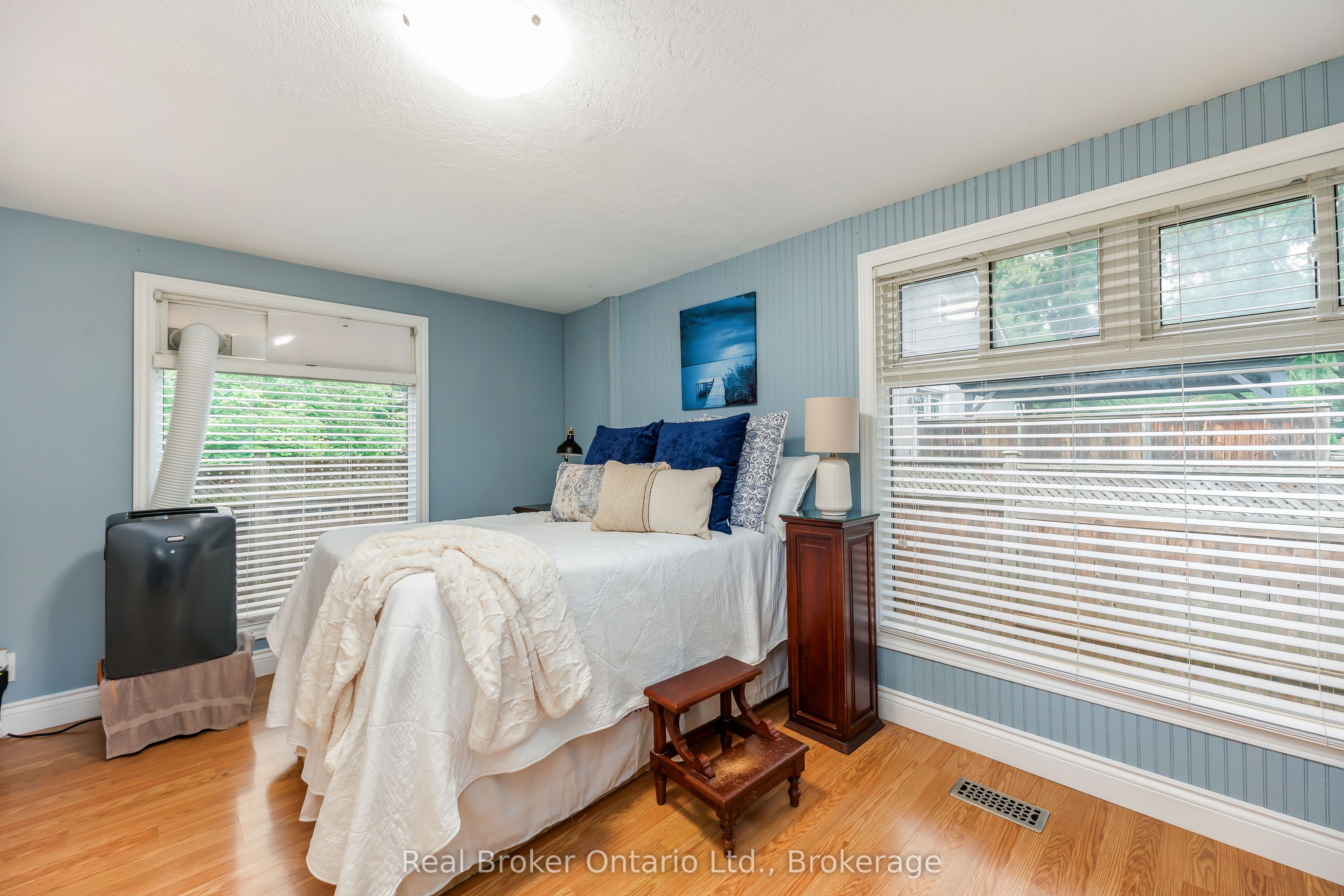 45 Centre Street Property Photo 23