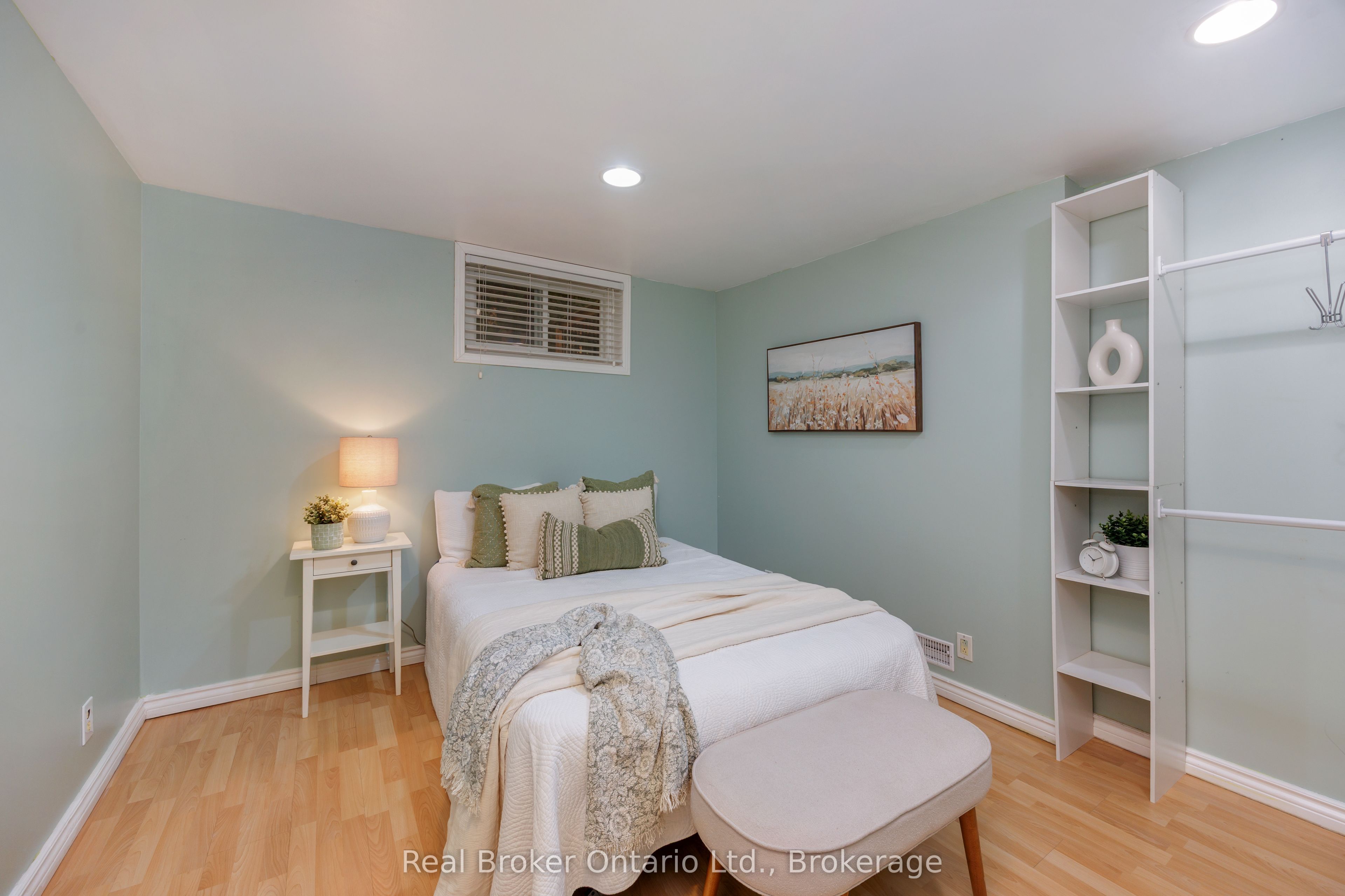 45 Centre Street Property Photo 27