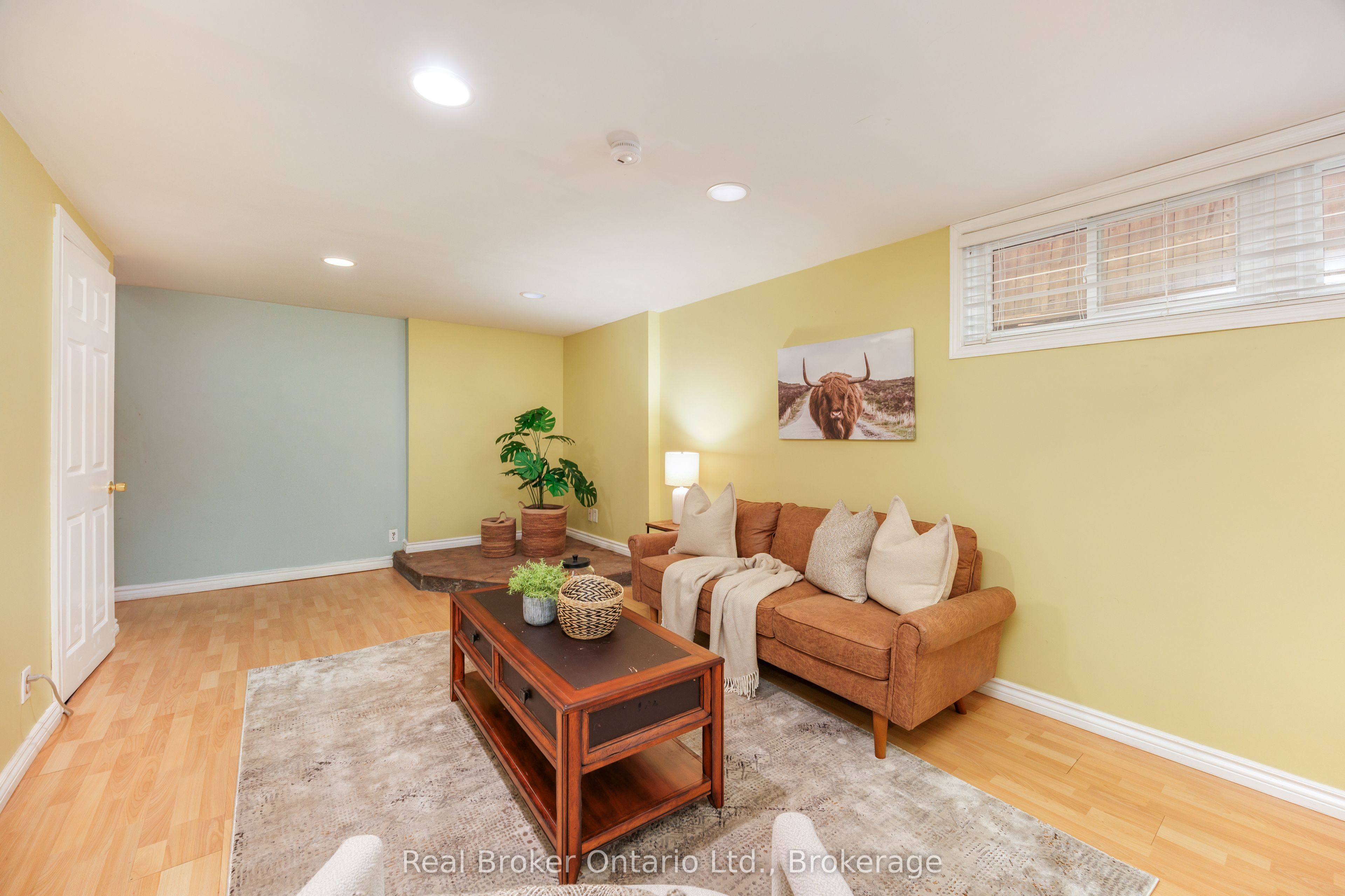 45 Centre Street Property Photo 33