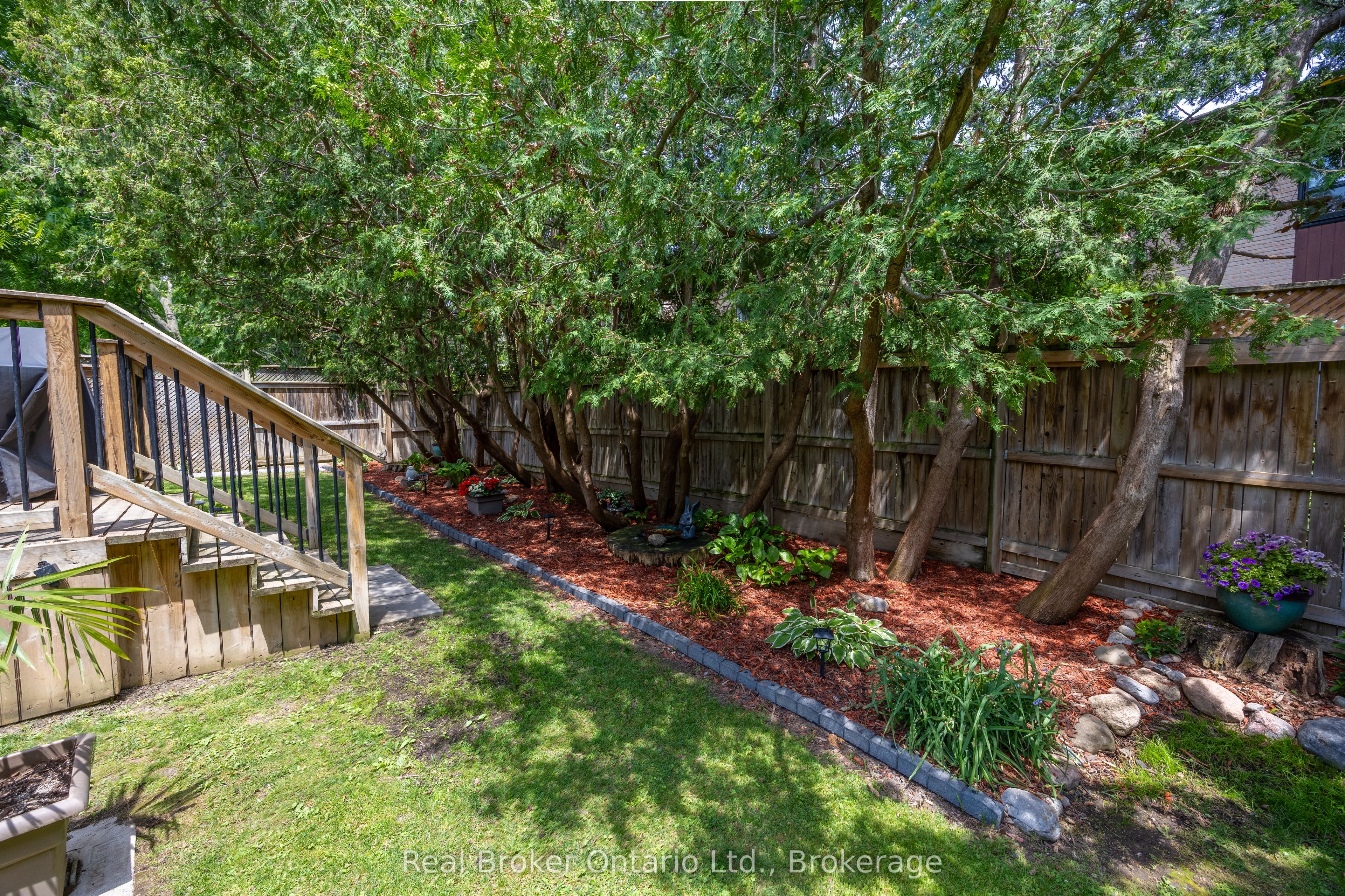 45 Centre Street Property Photo 39