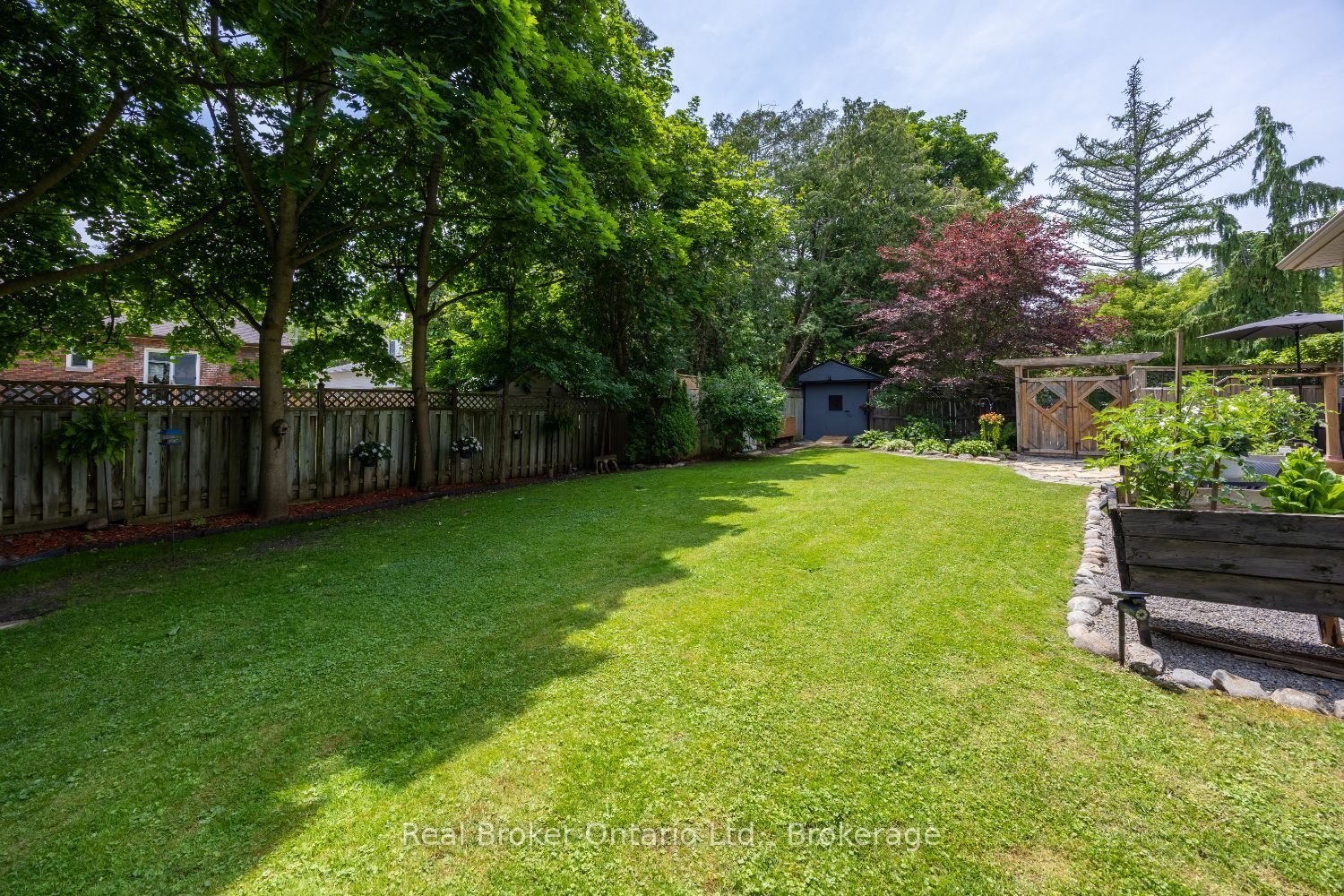 45 Centre Street Property Photo 41