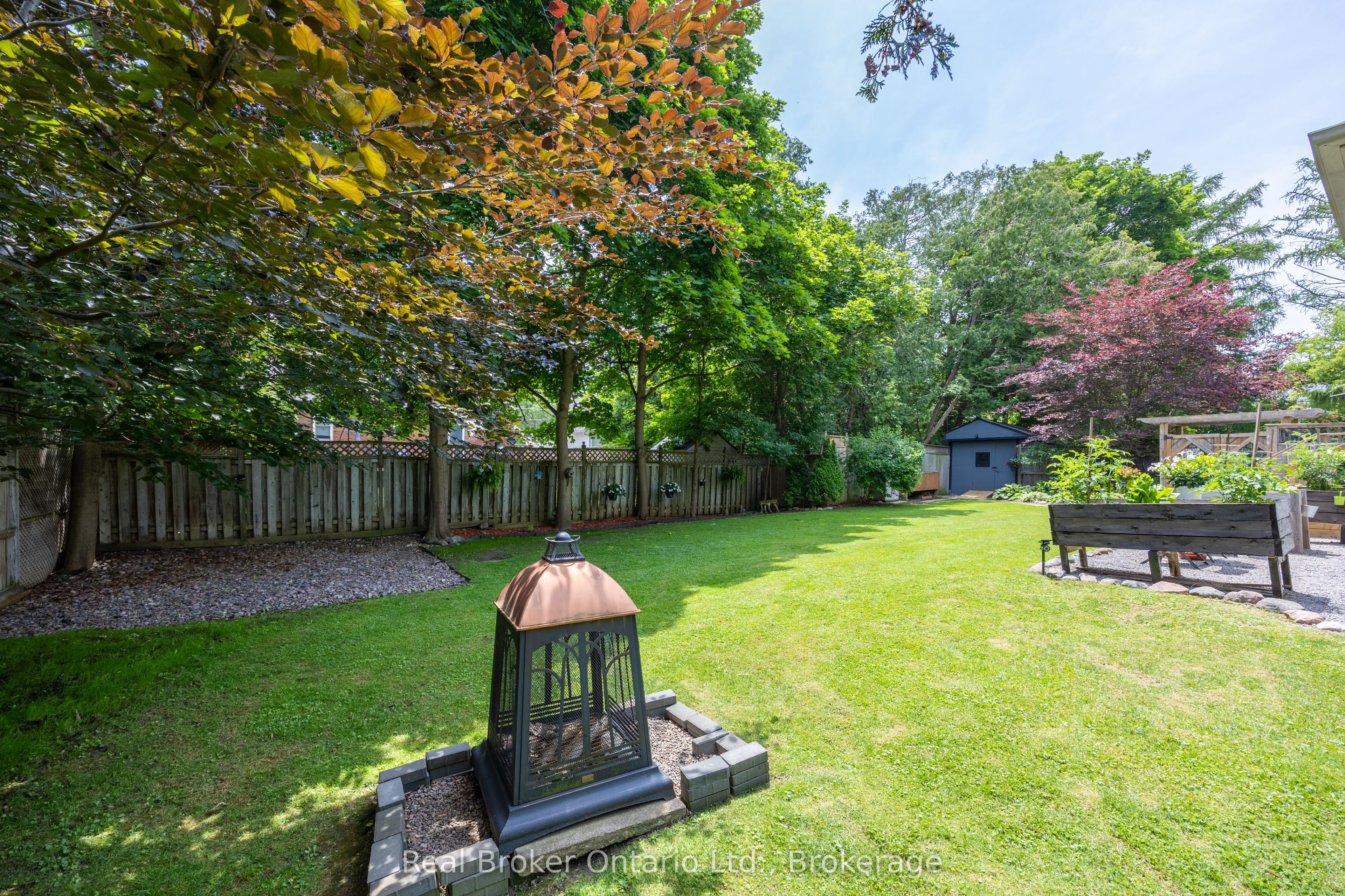 45 Centre Street Property Photo 41