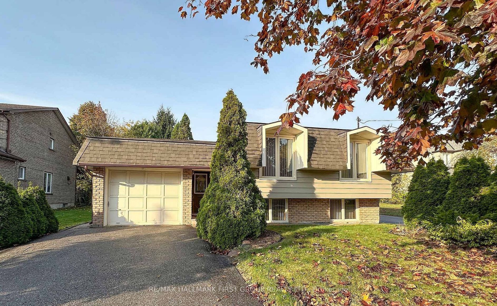 1946 Spruce Hill Road Property Photo 1