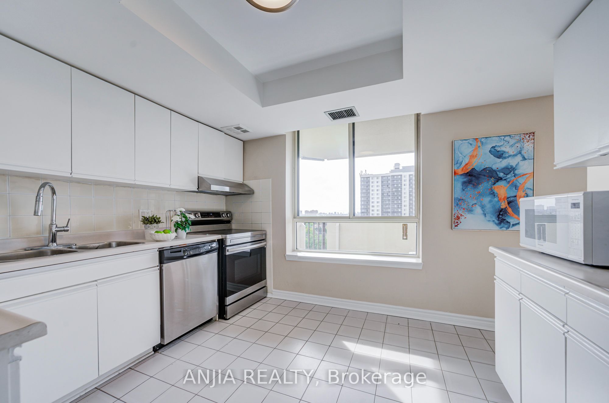 275 Bamburgh Circle 1107 Property Photo 20