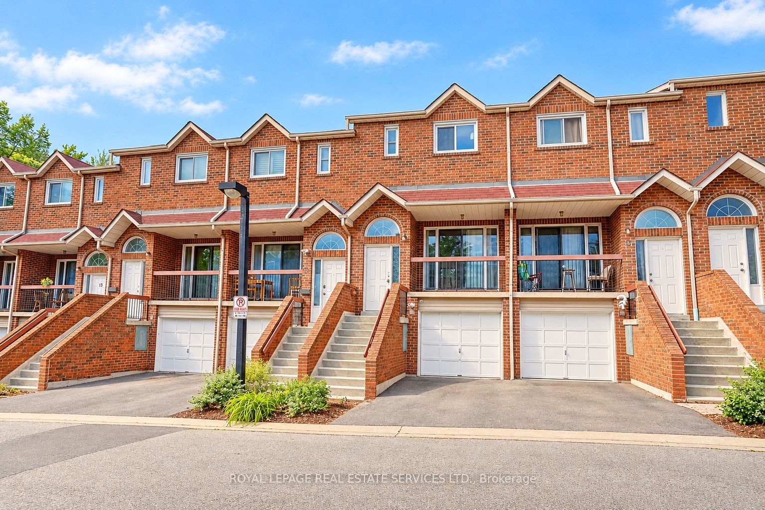 10 Reidmount Avenue 10 Property Photo 2