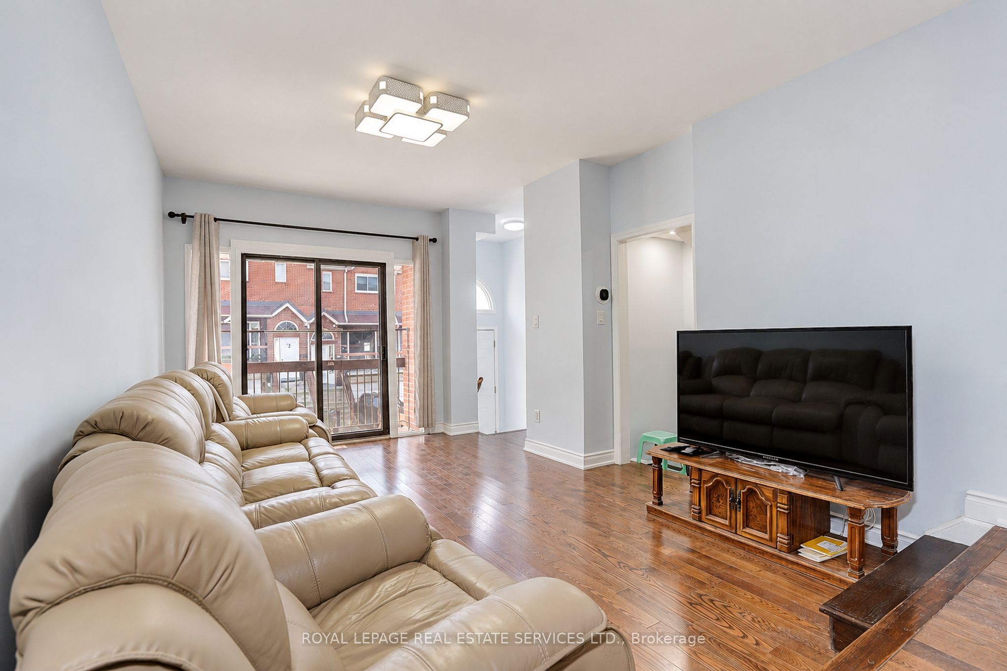 10 Reidmount Avenue 10 Property Photo 6
