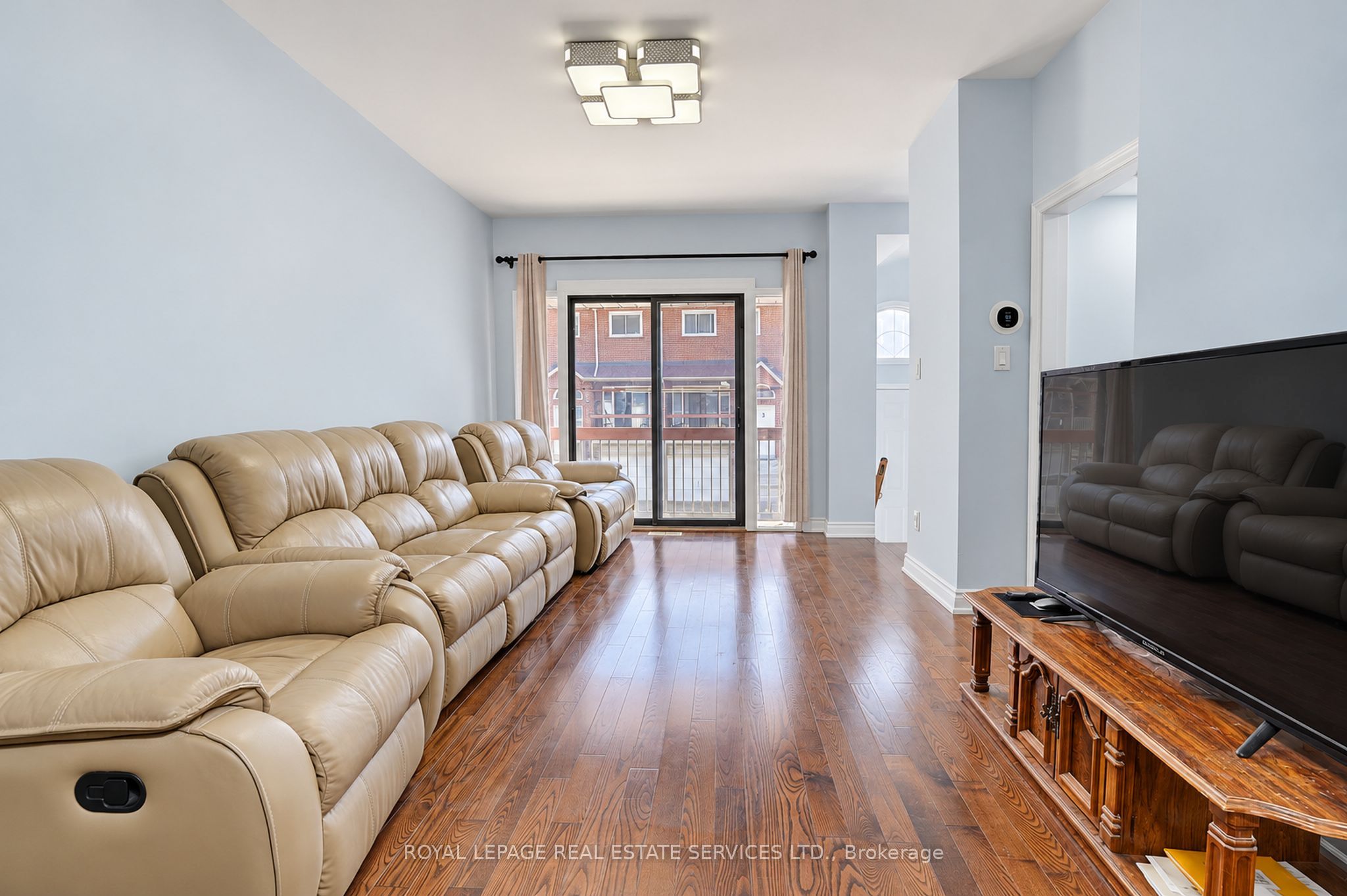 10 Reidmount Avenue 10 Property Photo 7