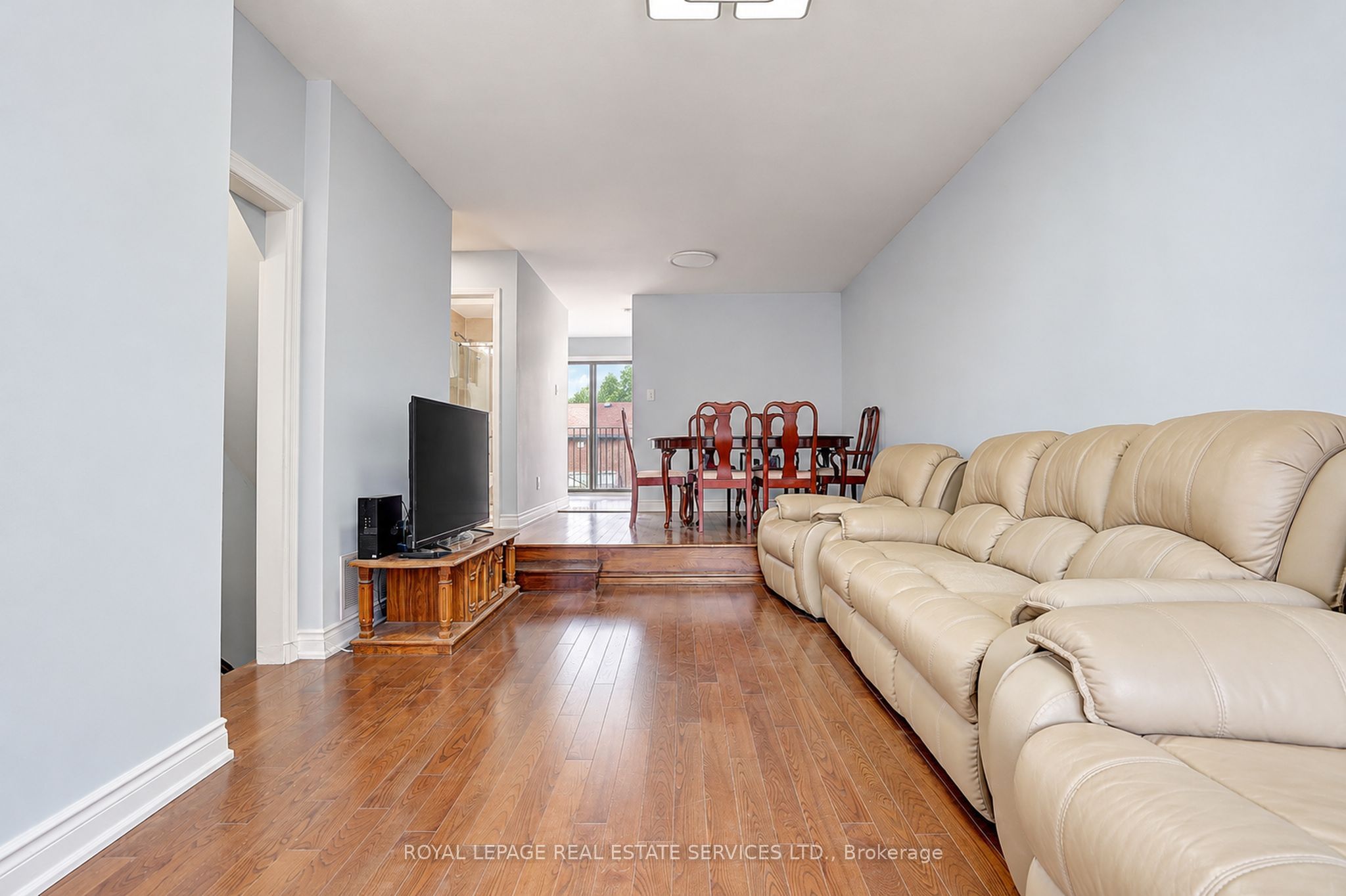 10 Reidmount Avenue 10 Property Photo 8