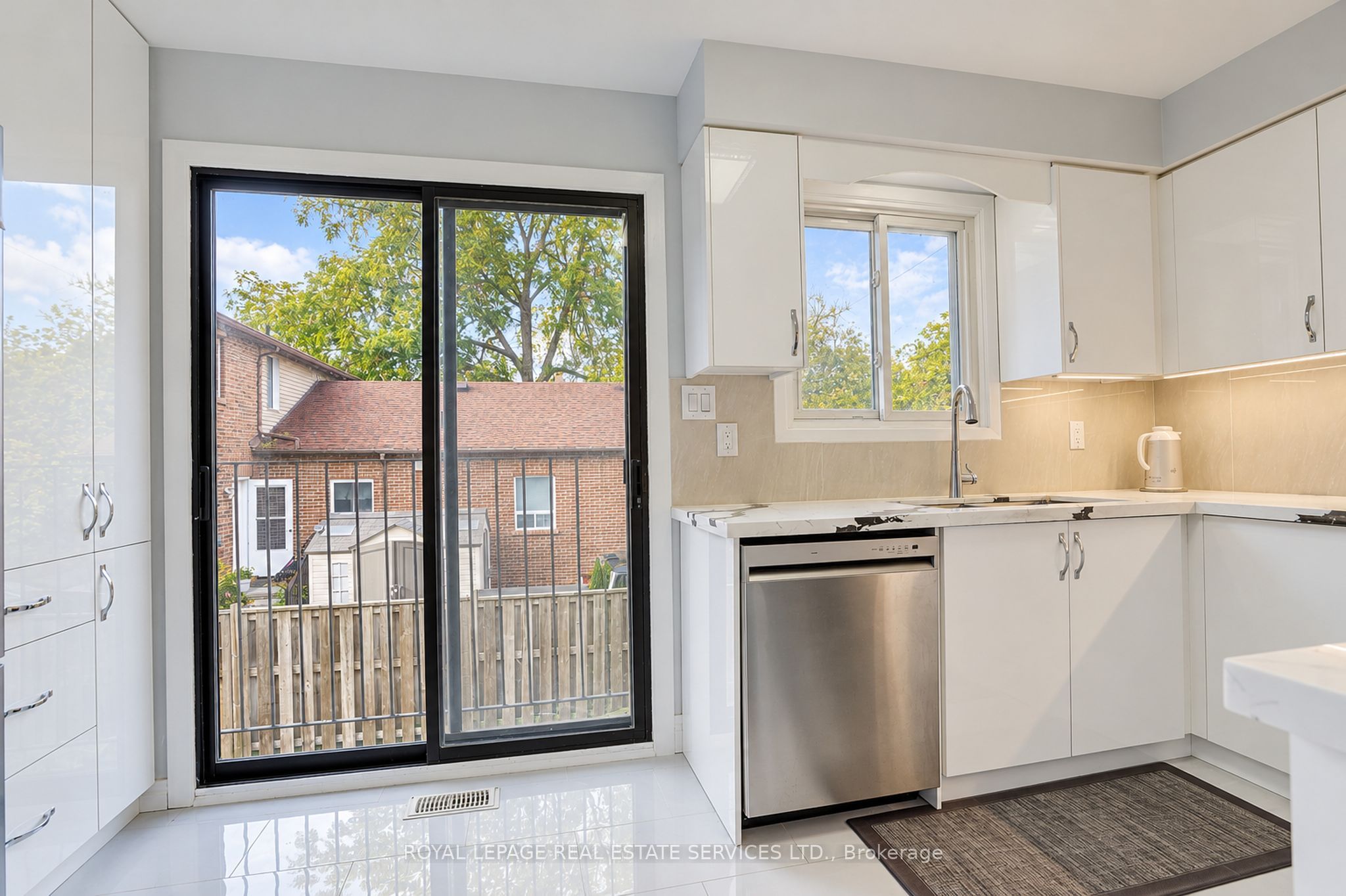 10 Reidmount Avenue 10 Property Photo 16