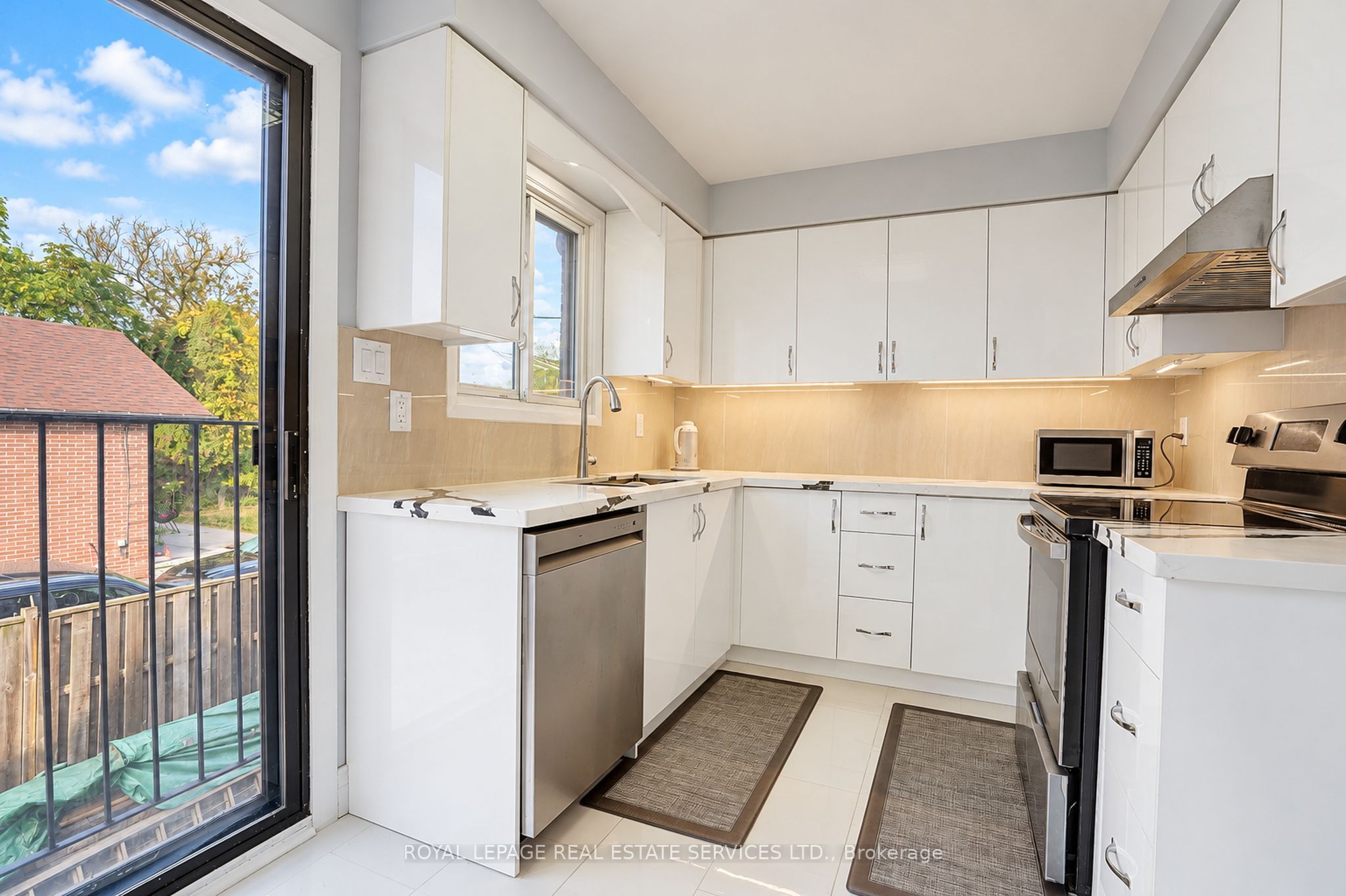 10 Reidmount Avenue 10 Property Photo 17