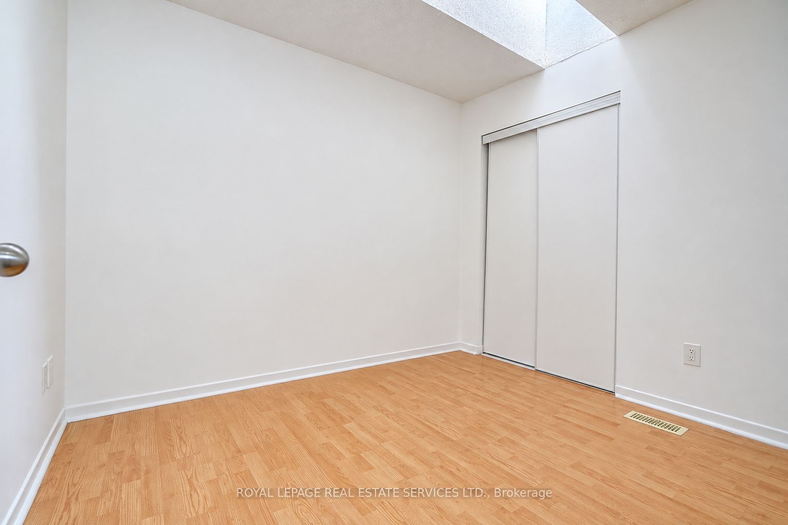 10 Reidmount Avenue 10 Property Photo 23