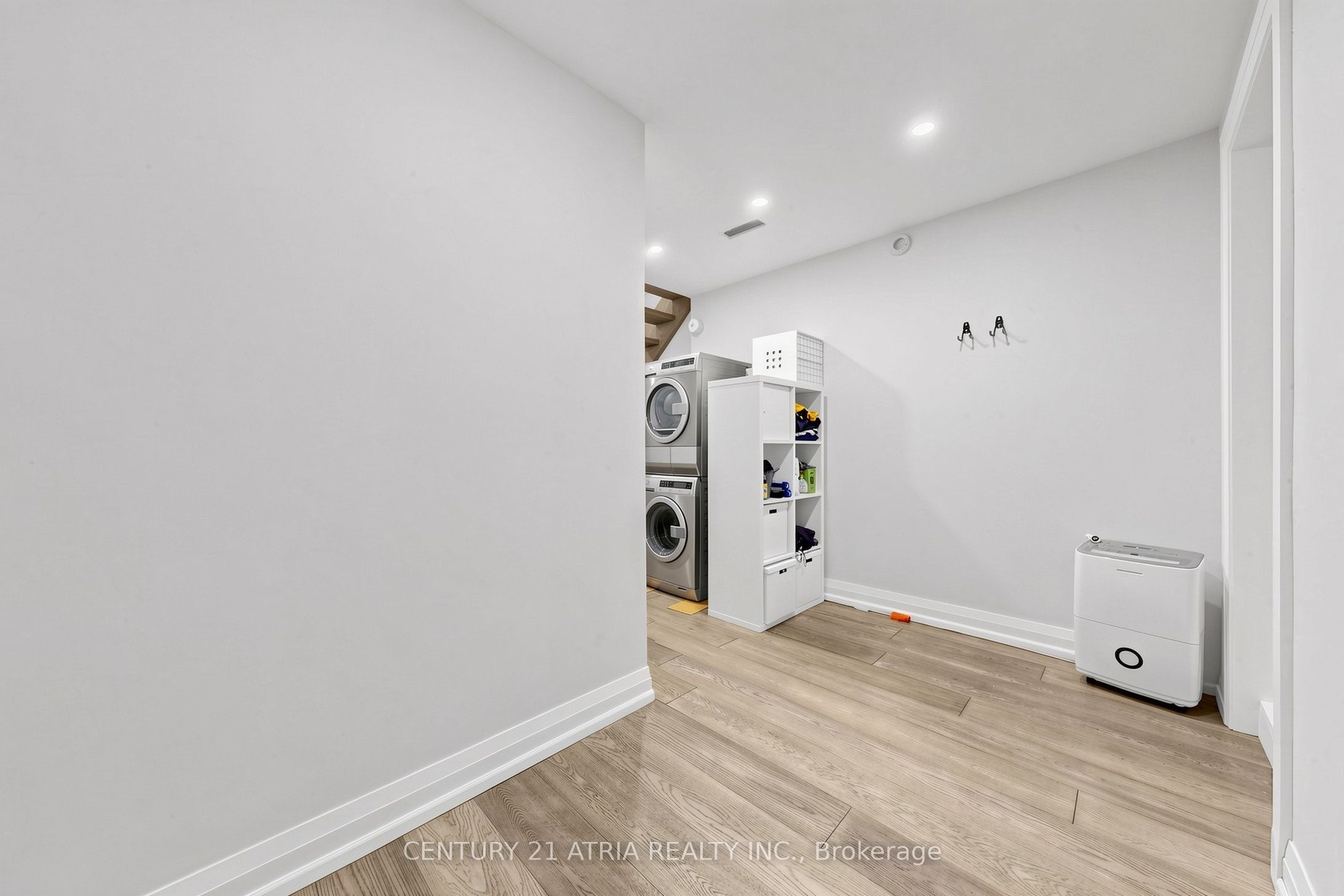 5 Bertmount Avenue Property Photo 35
