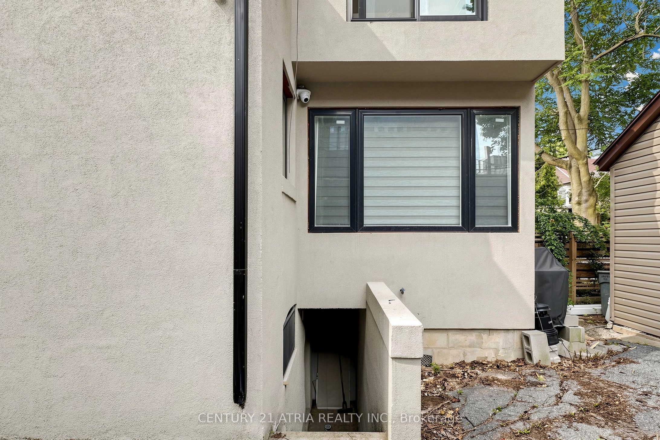 5 Bertmount Avenue Property Photo 40