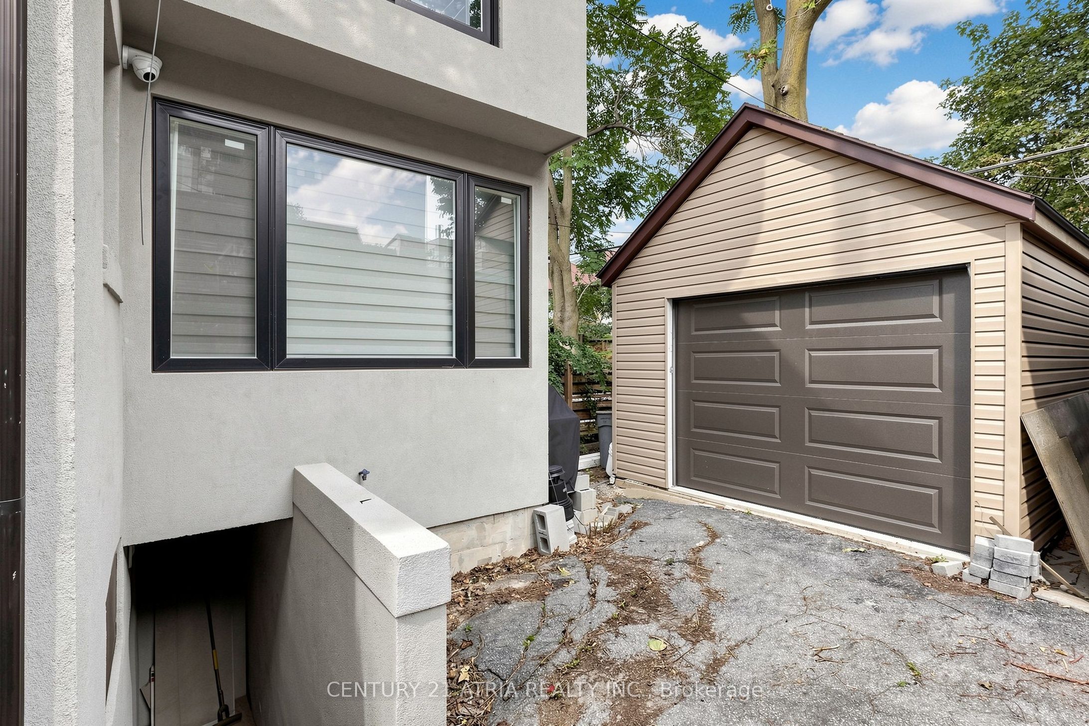 5 Bertmount Avenue Property Photo 43