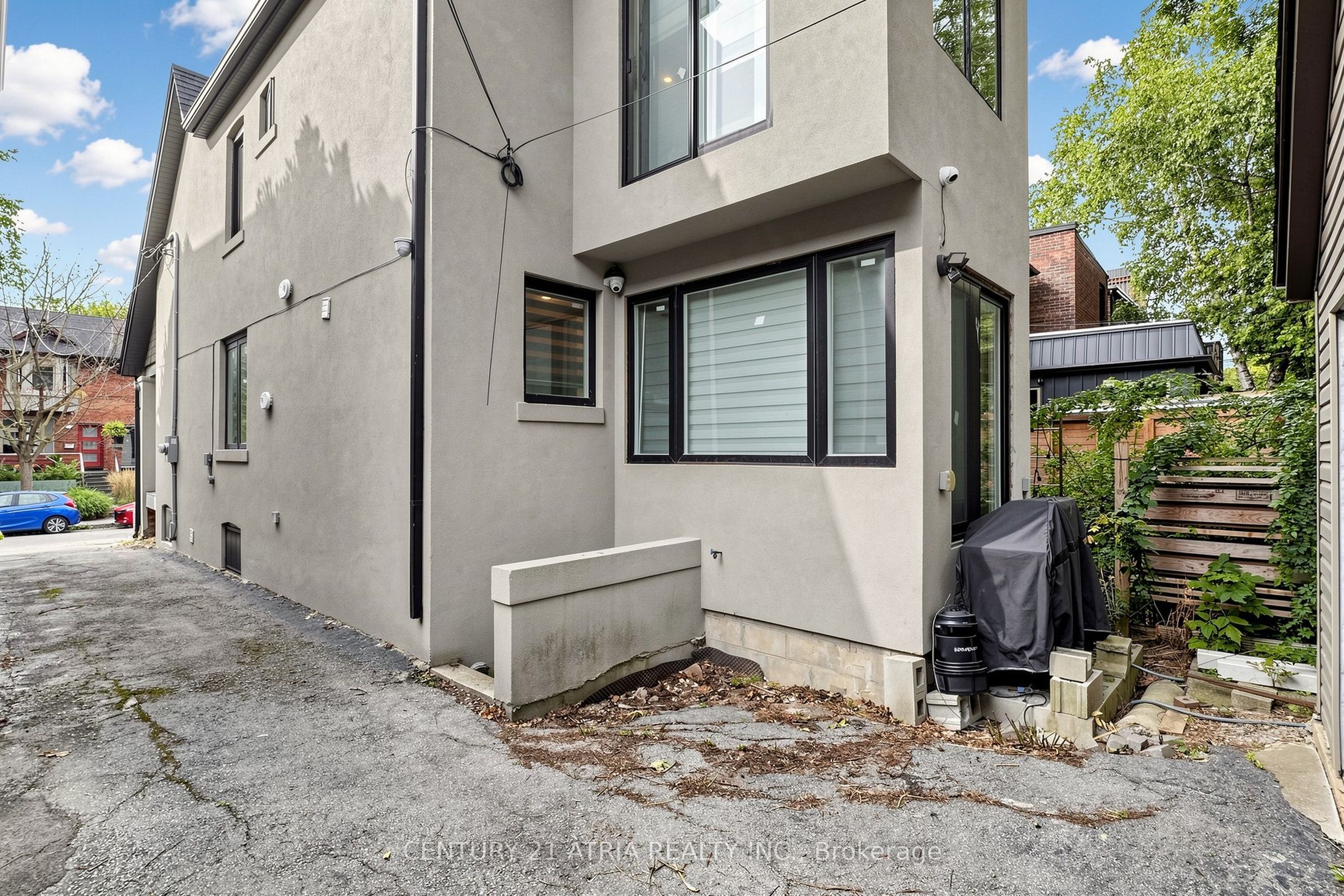 5 Bertmount Avenue Property Photo 44