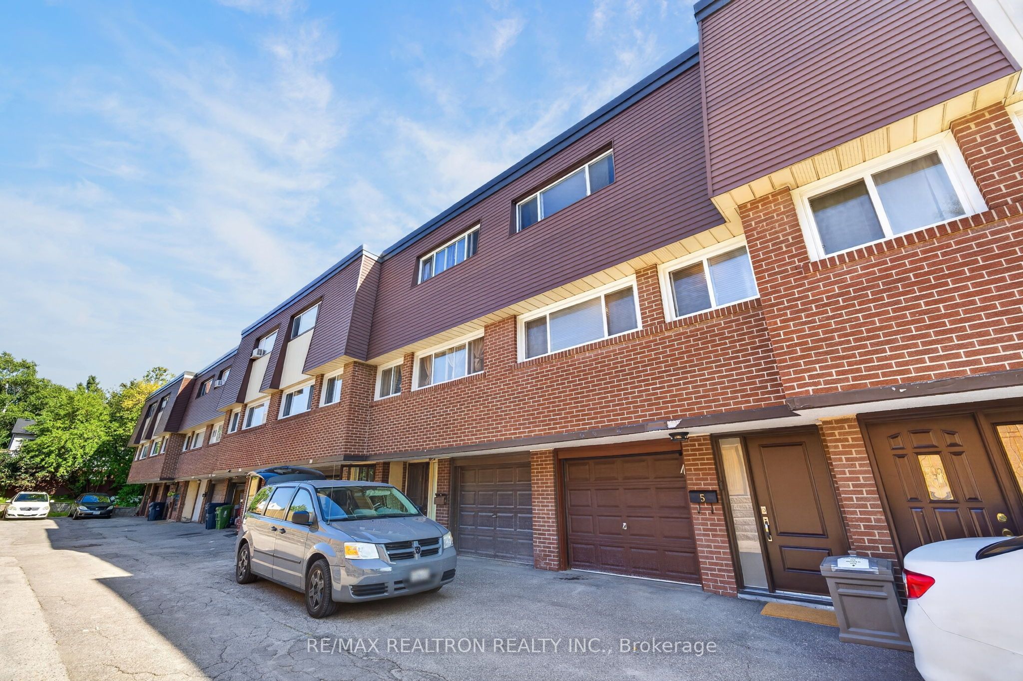 1185 Birchmount Road 5