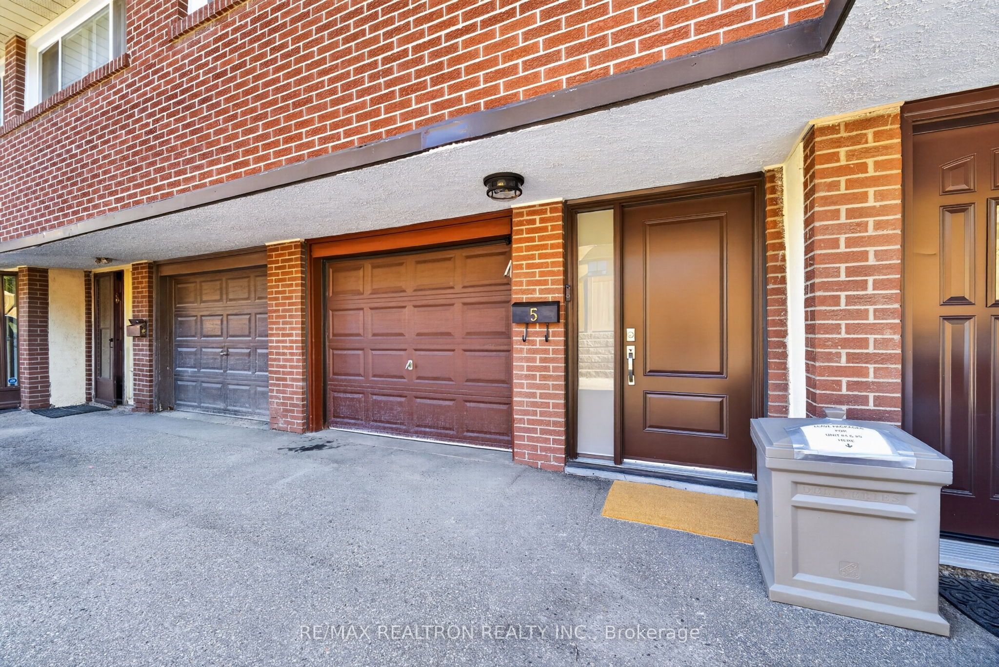 1185 Birchmount Road 5 Property Photo 2